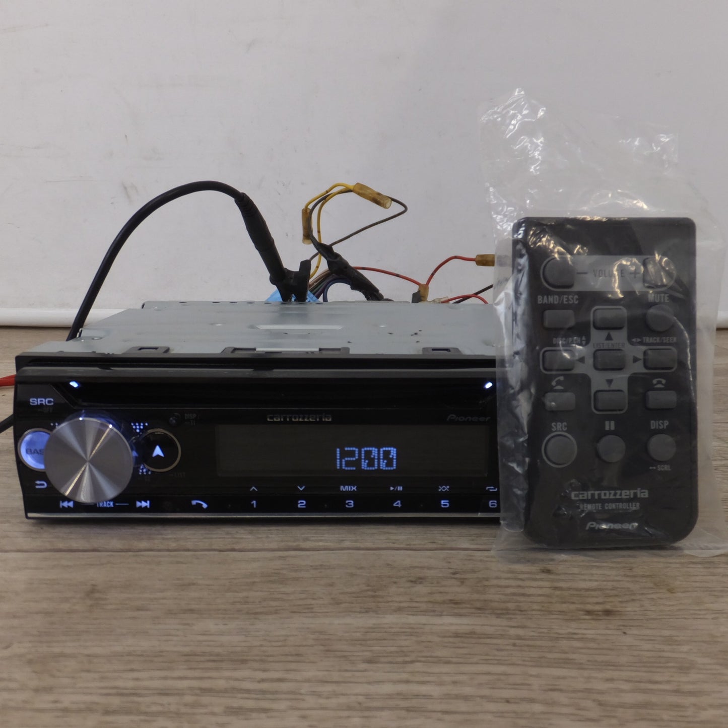 [送料無料] ★カロッツェリア carrozzeria AVメインユニット DEH-5500(49)★