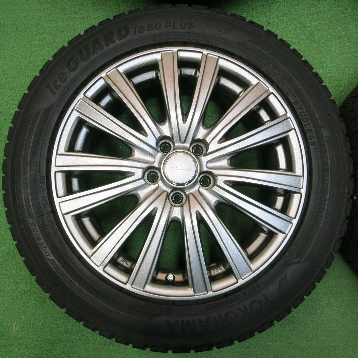 *送料無料* キレイ★インプレッサ等 205/55R16 スタッドレス ヨコハマ アイスガード iG50 プラス VELVA TESALIA ヴェルヴァ PCD100/5H★4032711イス