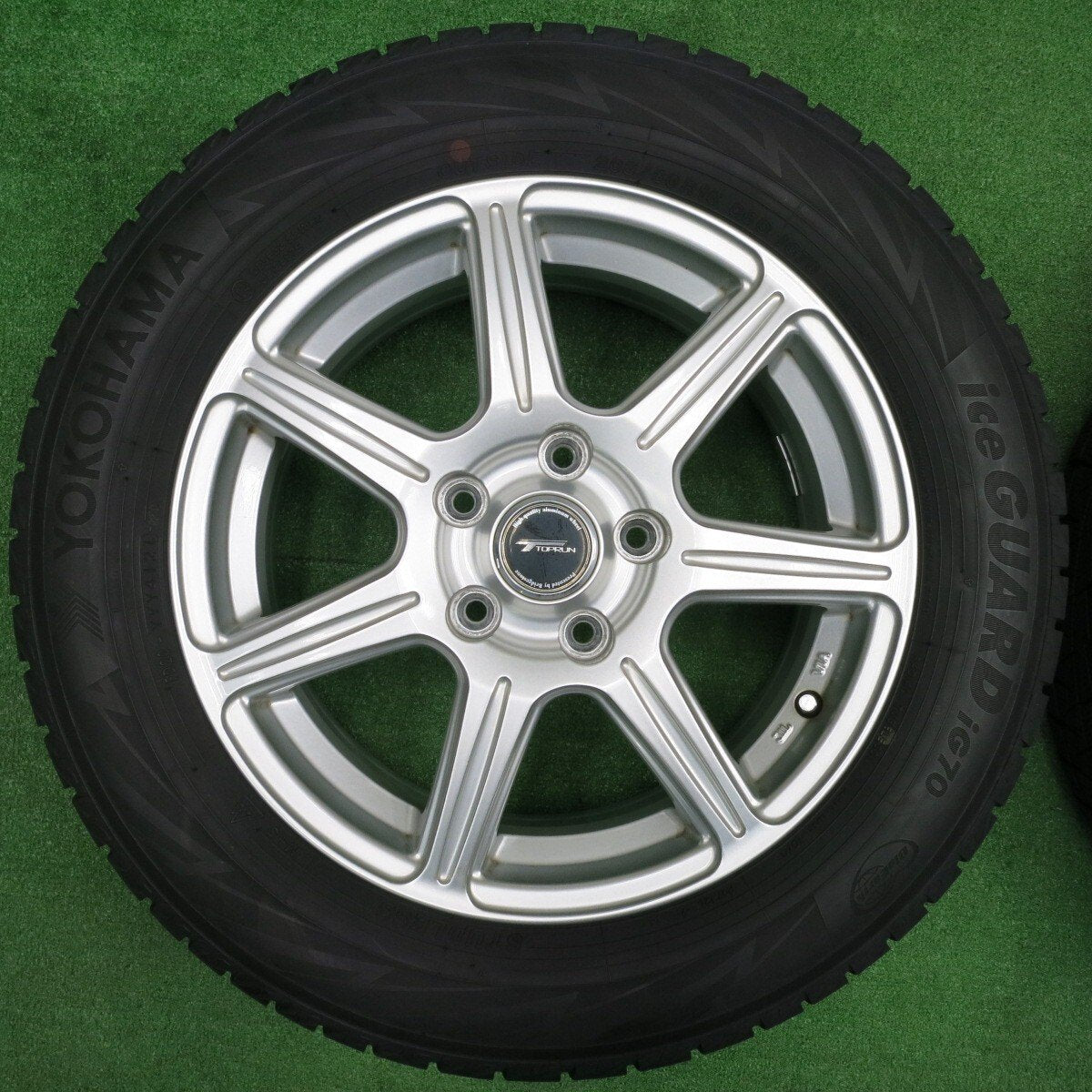 バリ溝！21年！キレイ！9.5分★スタッドレス 205/60R16 ヨコハマ アイスガード iG70 TOPRUN トップラン 16インチ PCD114.3/5H★4110902NJス