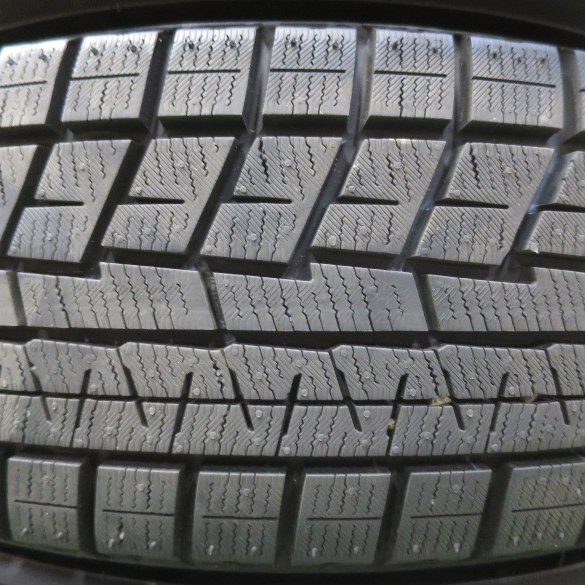 バリ溝！23年！ほぼ10分★スタッドレス 185/65R15 ヨコハマ アイスガード iG60 Euromax ユーロマックス 15インチ PCD100/4H★5101411イス