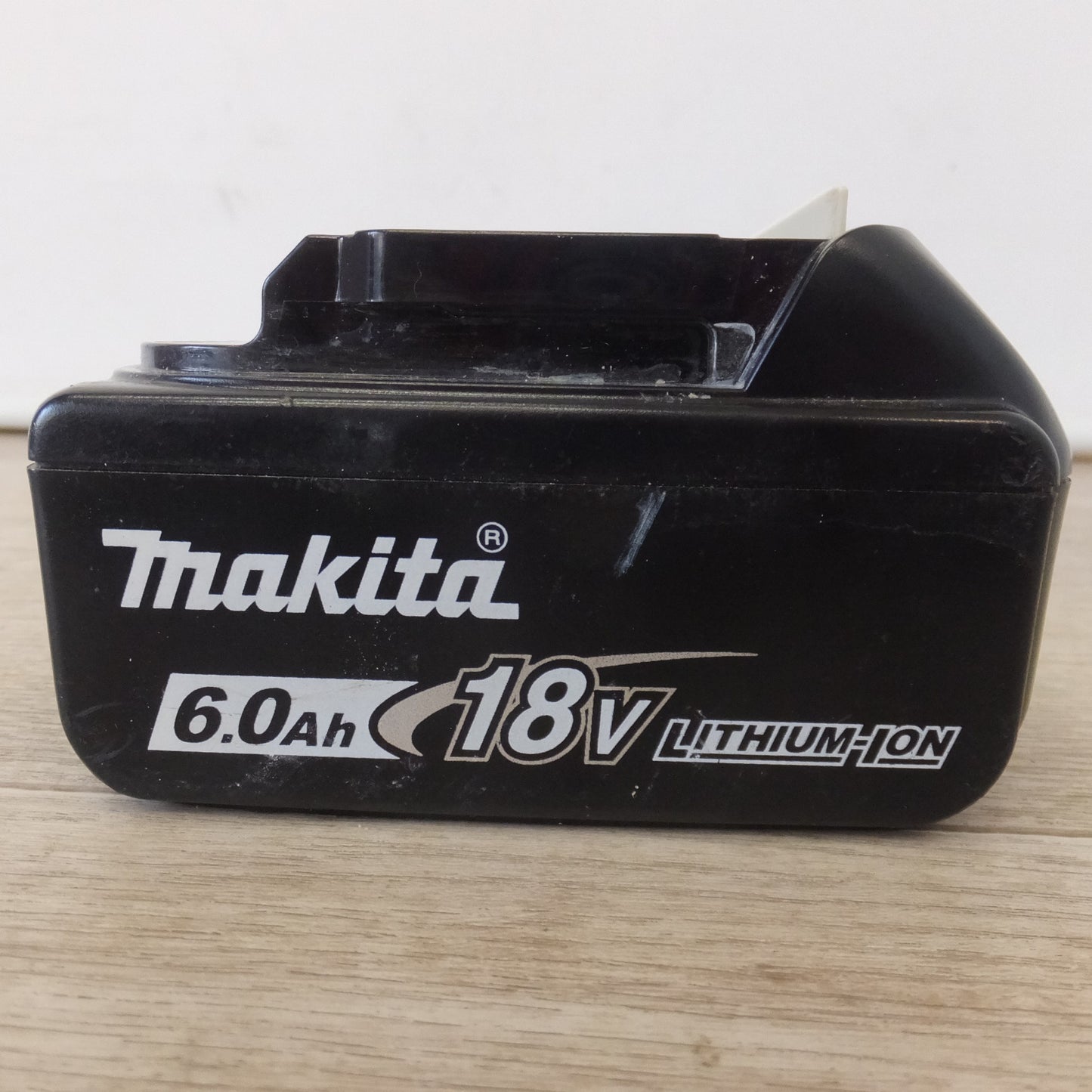 [送料無料] ★マキタ makita バッテリ BL1860B　DC18V 6.0Ah 108Wh Li-ion20　雪マーク(2)★