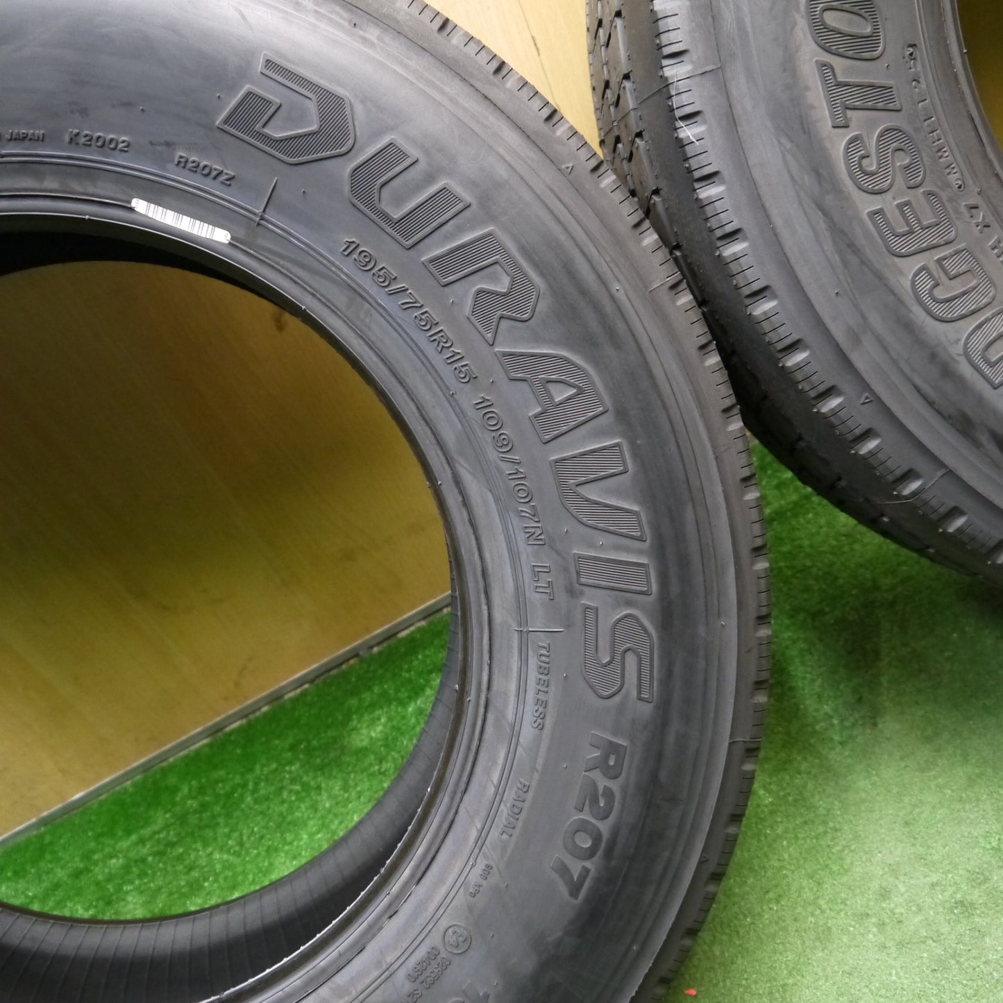 未使用！25年！2本★トラック バス タイヤ 195/75R15 109/107N ブリヂストン デュラビス R207 DURAVIS 15インチ★5081812Hノタ