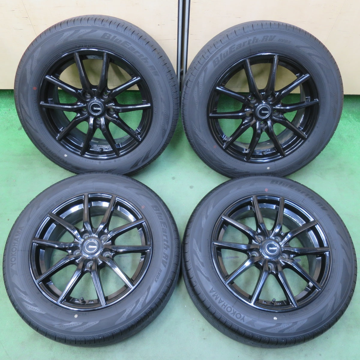 バリ溝！24年！キレイ！9.5分★205/60R16 ヨコハマ BluEarth-RV RV03 G.speed Gスピード ブルーアース 16インチ PCD114.3/5H★6010916イノ
