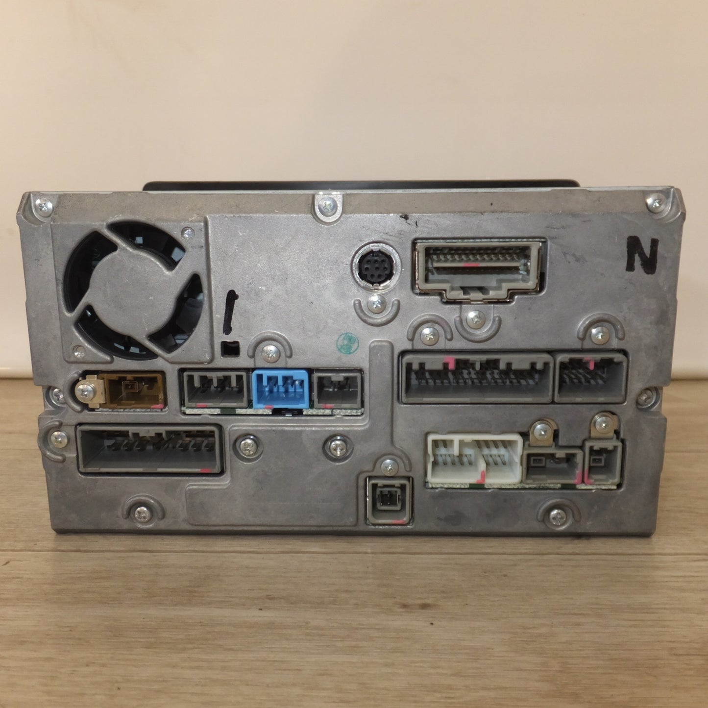 [送料無料] ★三菱製 ホンダ 純正 ストリーム RN6～RN9 HDDナビ 39540-SMA-J01 NH640L(19)★