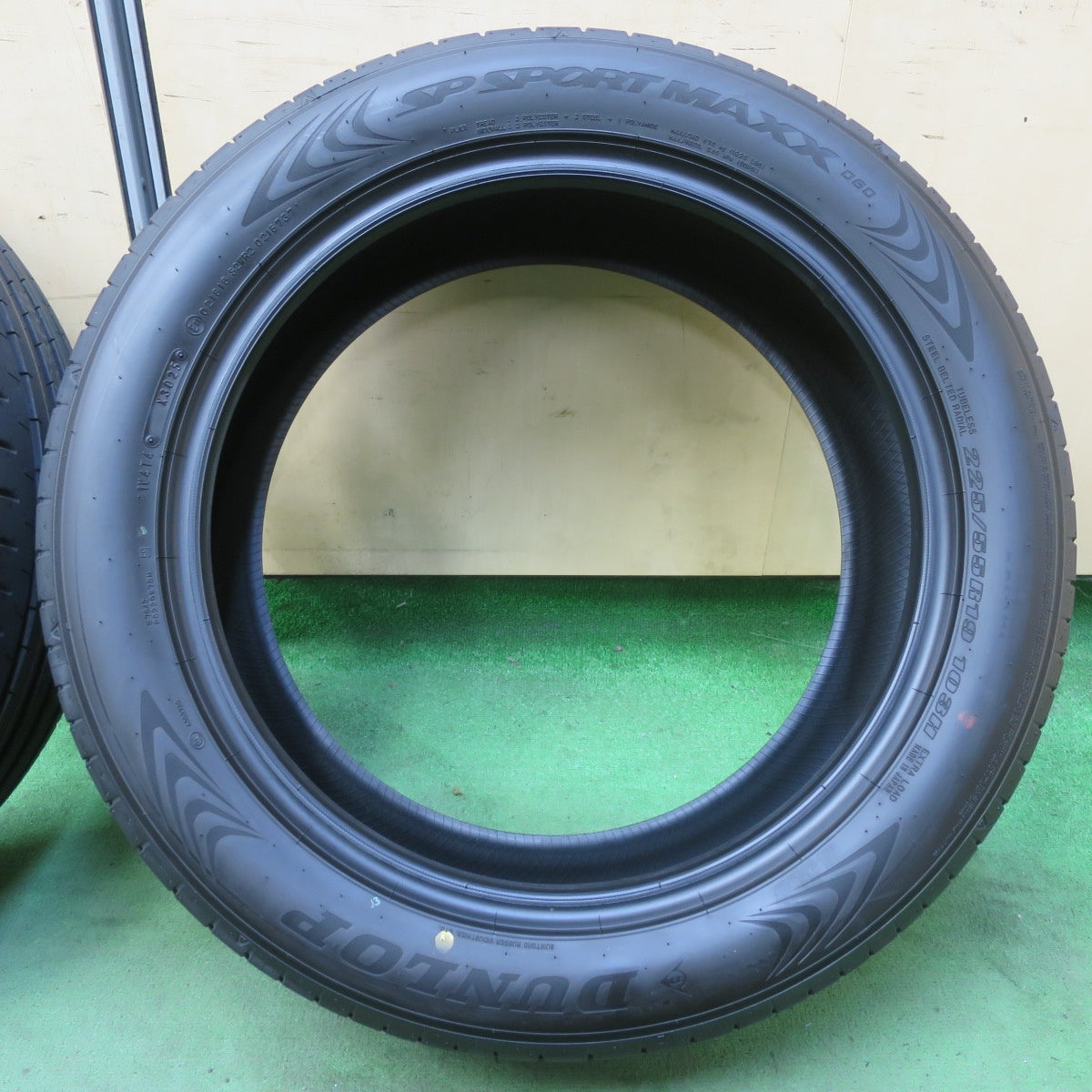 新車外し！25年★225/55R19 ダンロップ SPスポーツマックス 060 タイヤ 19インチ 40系 ヴェルファイア アルファード 等★5101405イノタ