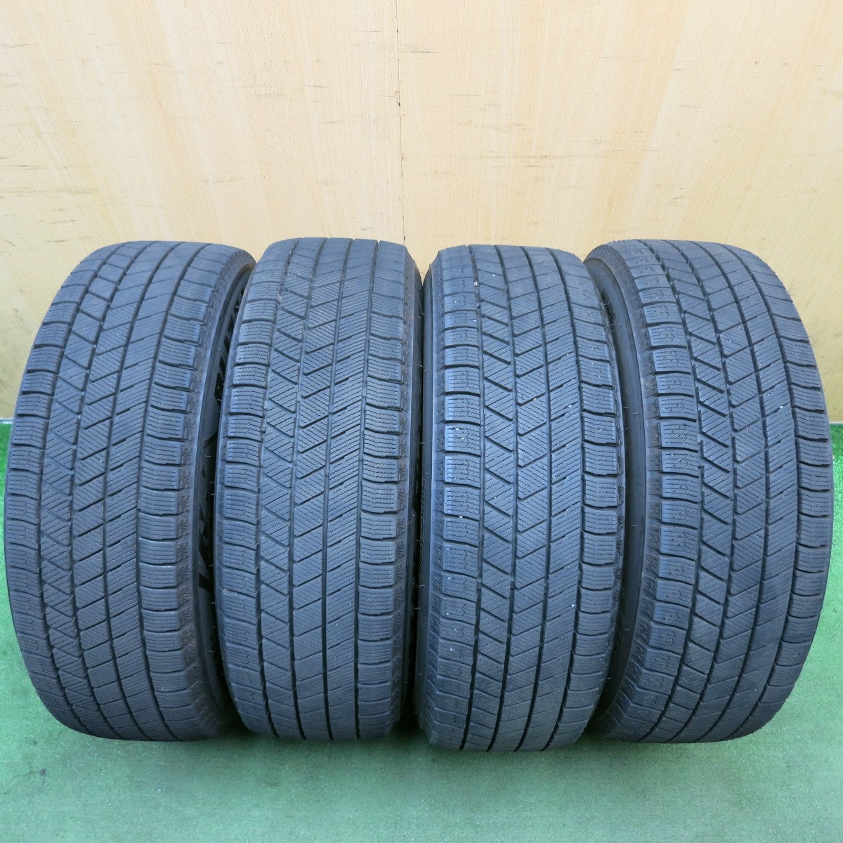 バリ溝！25年！9.5分以上◎スタッドレス 195/60R16 ブリヂストン ブリザック VRX3 MANARAY SPORT マナレイ スポーツ 16インチ PCD114.3/5H◎6101105HAス