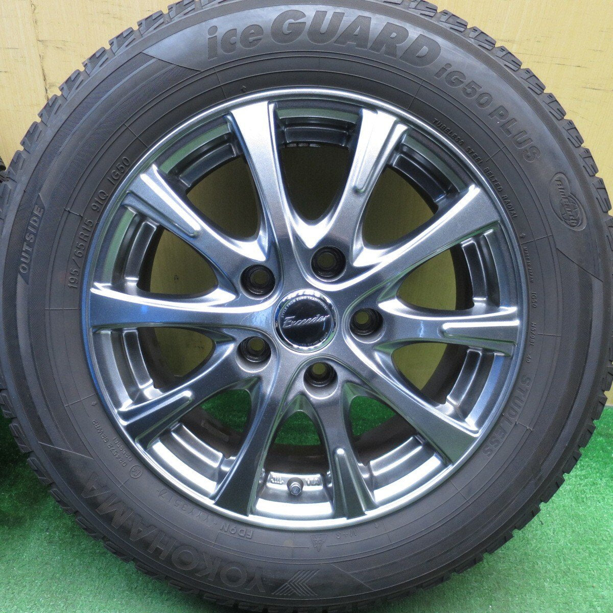 バリ溝！キレイ！8.5分★スタッドレス 195/65R15 ヨコハマ アイスガード iG50 プラス Exceeder エクシーダー 15インチ PCD114.3/5H★5031007Hス