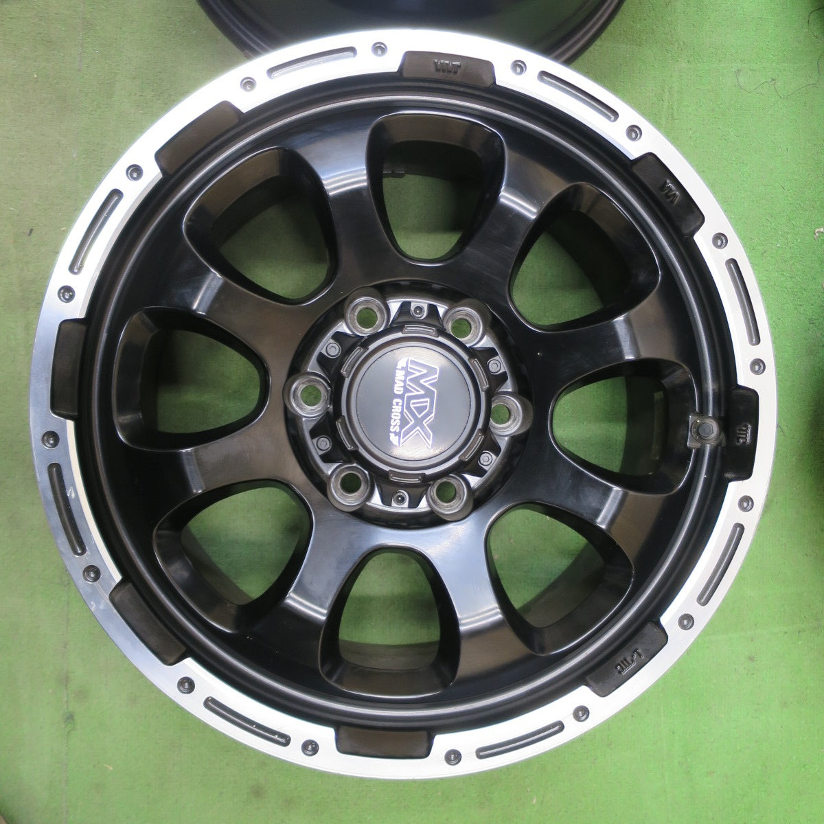 4本価格◎MX MAD CROSS 17インチ ホイール マッドクロス 17×8J PCD139.7/6H◎6081201NGホ
