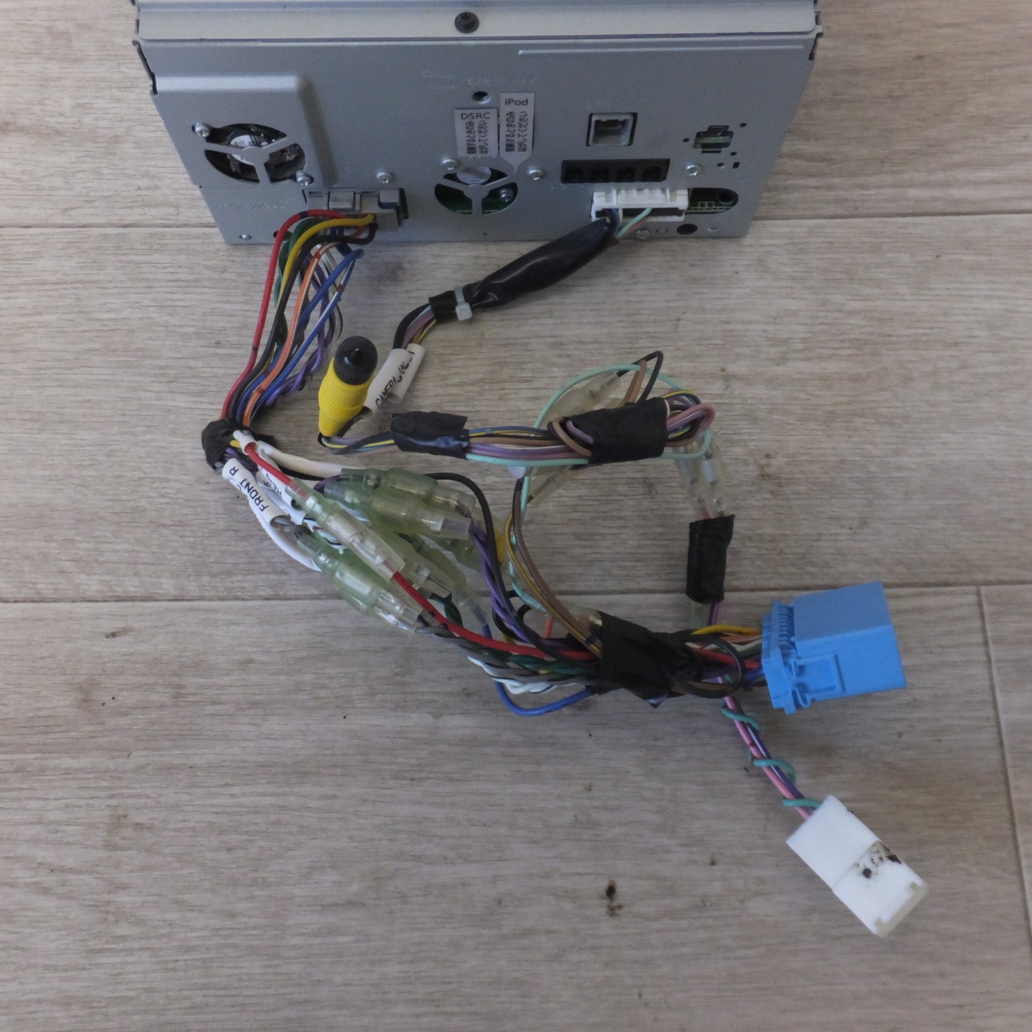 [送料無料] ★パナソニック Panasonic SDカーナビステーション Strada CN-RE04D[20]★