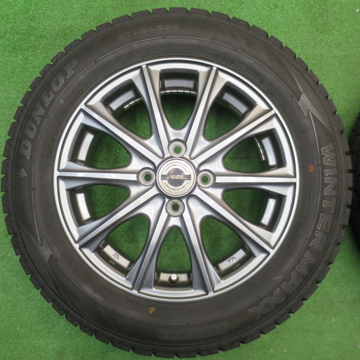 バリ溝！23年！9.5分★スタッドレス 185/65R15 ダンロップ ウインターマックス WM02 AXEL アクセル 15インチ PCD100/4H★5111003NJス