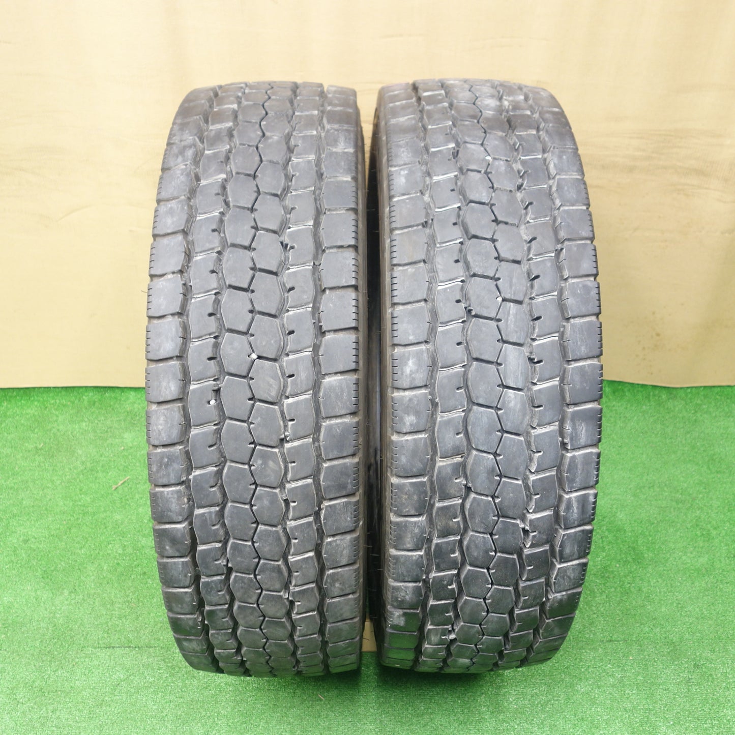 バリ溝！25年！9分！2本★トラック タイヤ 245/70R19.5 136/134J ブリヂストン M888 ミックス オールシーズン 19.5インチ★5122210KTスタ