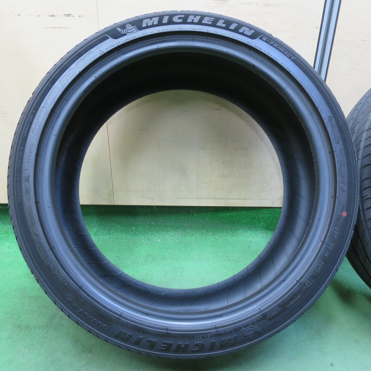 新車外し！25年★235/45R21 ミシュラン e・PRIMACY eプライマシー 21インチ タイヤ クラウン スポーツ 等★5071405イノタ