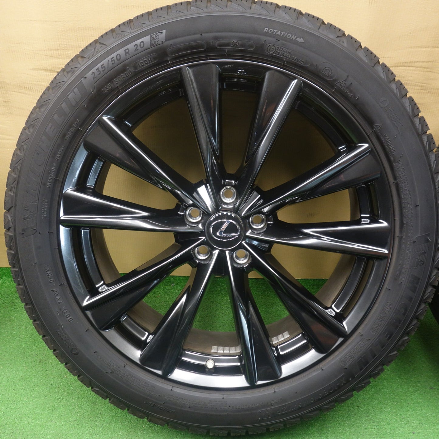 センサー付き！バリ溝！キレイ！9.5分◎レクサス NX Fスポーツ 純正 235/50R20 スタッドレス ミシュラン X-ICE SNOW SUV ZP 20インチ PCD114.3/5H◎6061701KTス