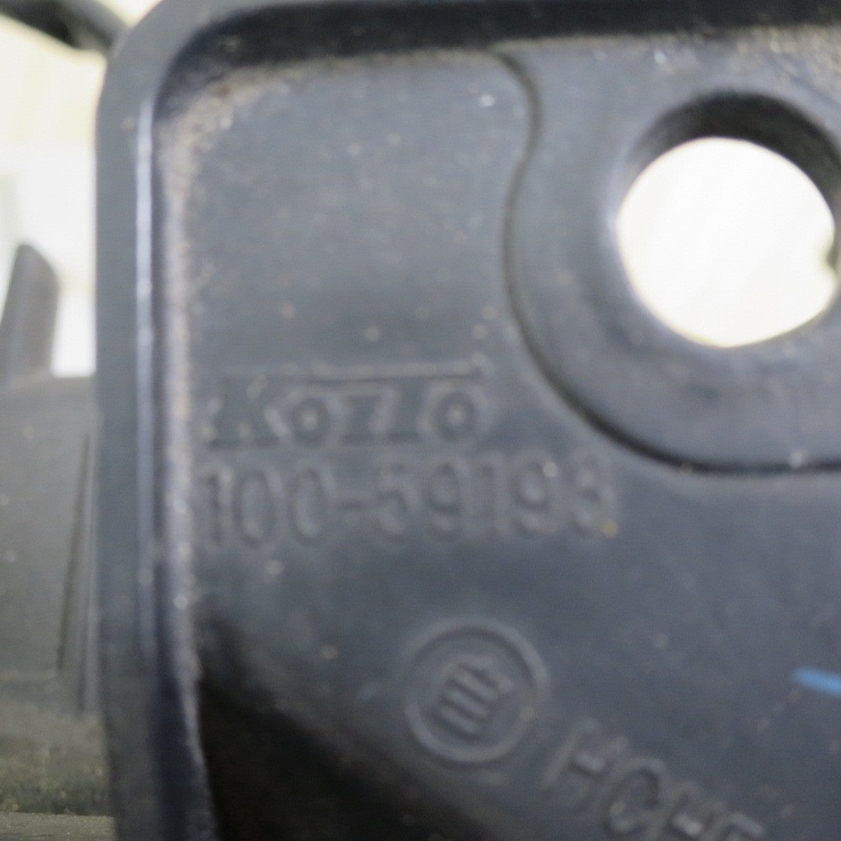 ♪スズキ MH23S ワゴンR 純正 HID 左 ヘッドライト KOITO 100-59193 左側のみ ヘッドランプ 照明 カー パーツ♪ [送料無料]