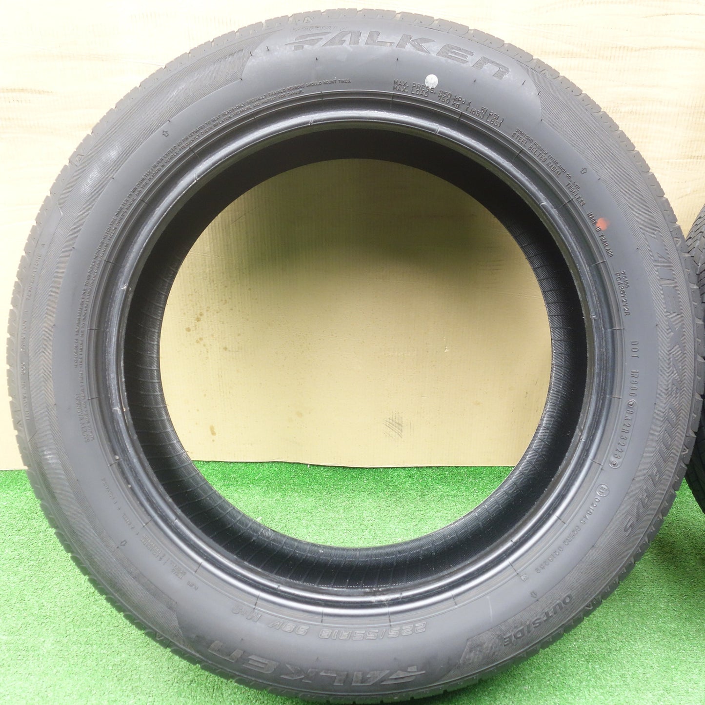 バリ溝！23年！8.5分★225/55R18 ファルケン ZIEX ZE001A A/S タイヤ 18インチ フォレスター クロストレック ZR-V デリカ D:5 等★6011904KTノタ
