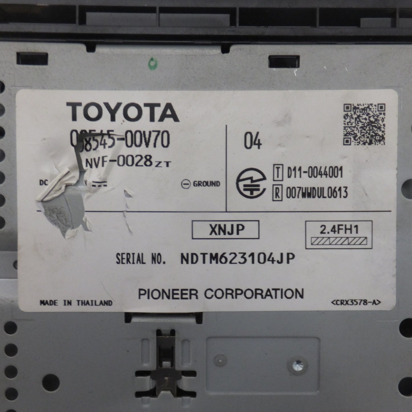 [送料無料] 現状品★パイオニア製 トヨタ 純正 メモリーナビ マルチAVステーション NSCP-W62 08545-00V70 セキュリティロック[22]★