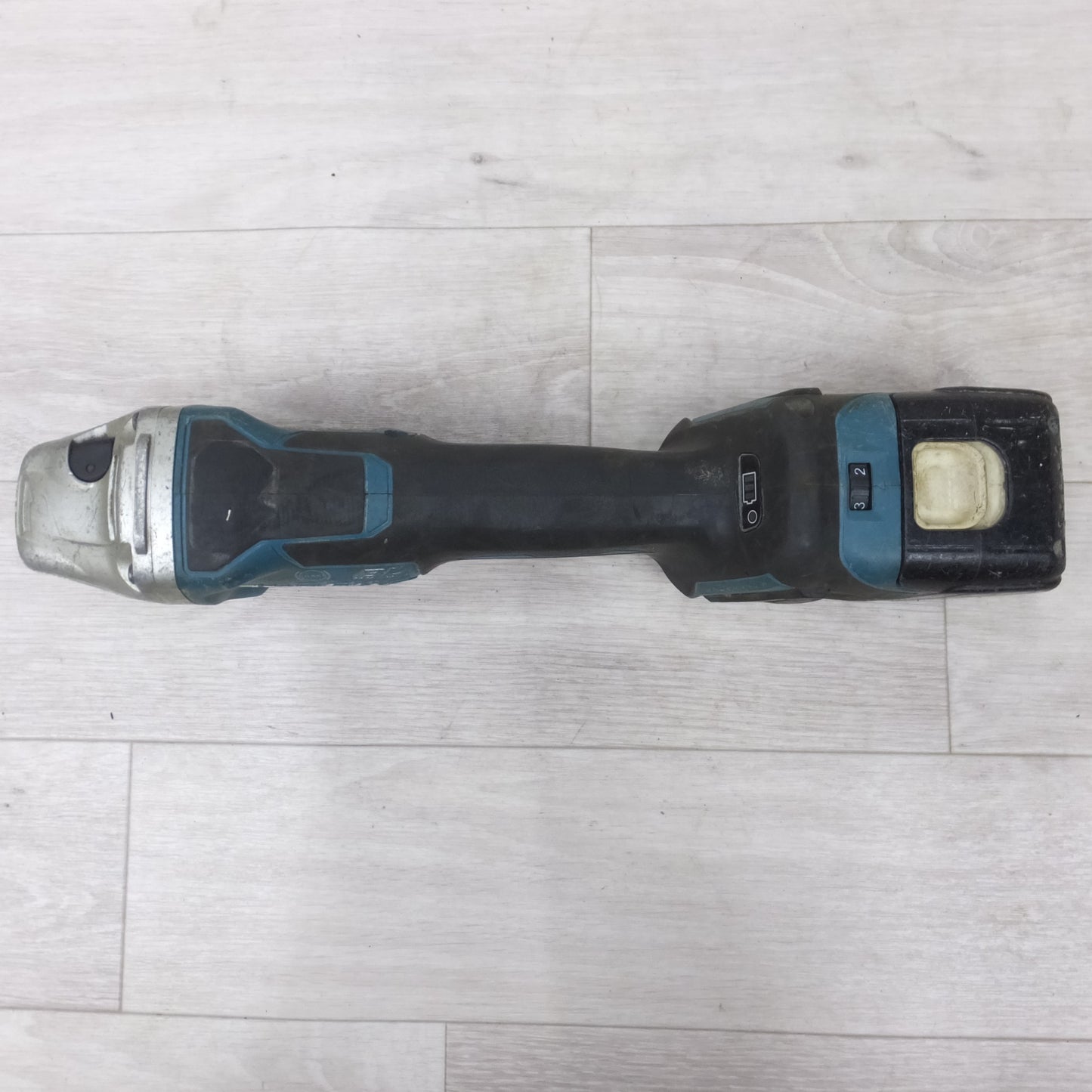 [送料無料] ◆マキタ 100mm 充電式 ディスク グラインダ GA416D 14.4V バッテリー 付き 電動 工具◆
