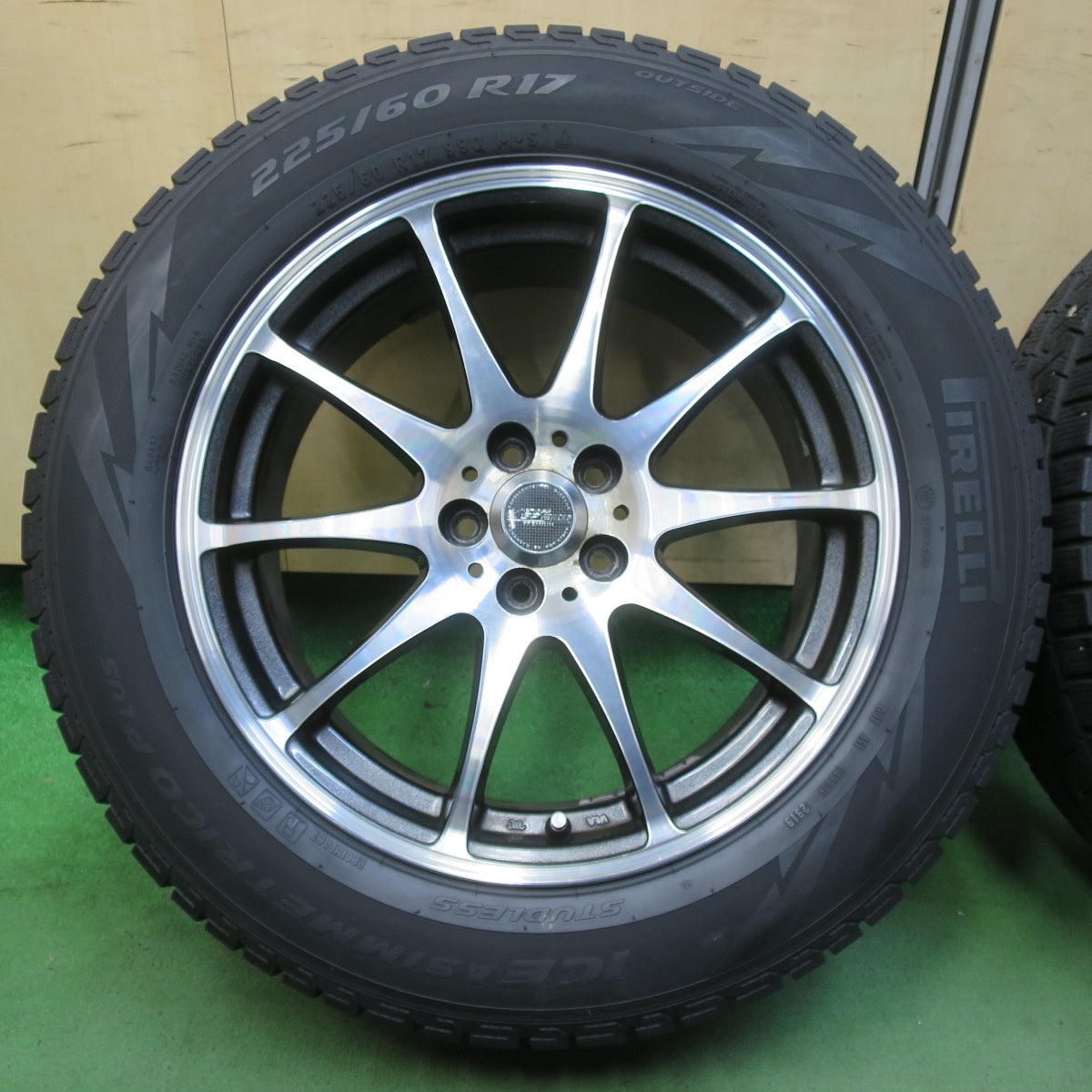 4本価格★フォレスター XV 等 225/60R17 スタッドレス ピレリ アイスアシンメトリコ プラス X CROSS SPEED PREMIUM 17インチ PCD100/5H★5081107イス