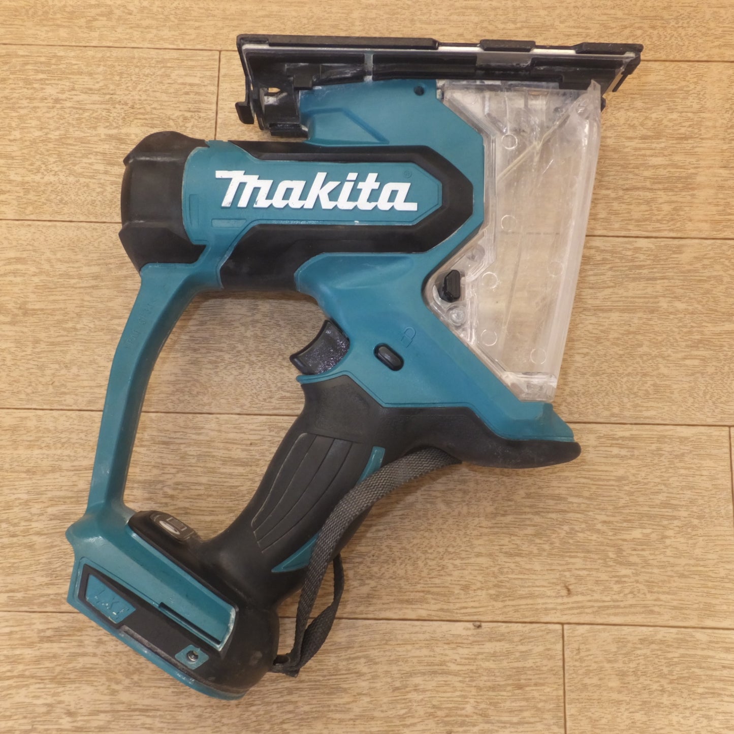 [送料無料] ★マキタ makita 充電式ボードカッタ SD140DRGX 14.4V　バッテリ なし★