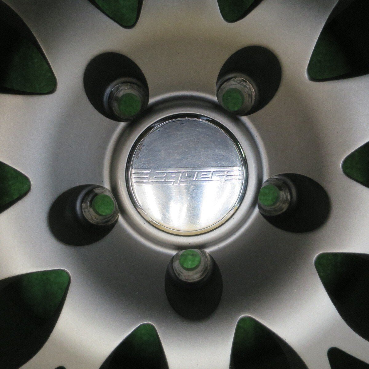 キレイ★235/45R18 ハイフライ HF805 Eques エクアス 18インチ PCD114.3/5H★5102603NJノ