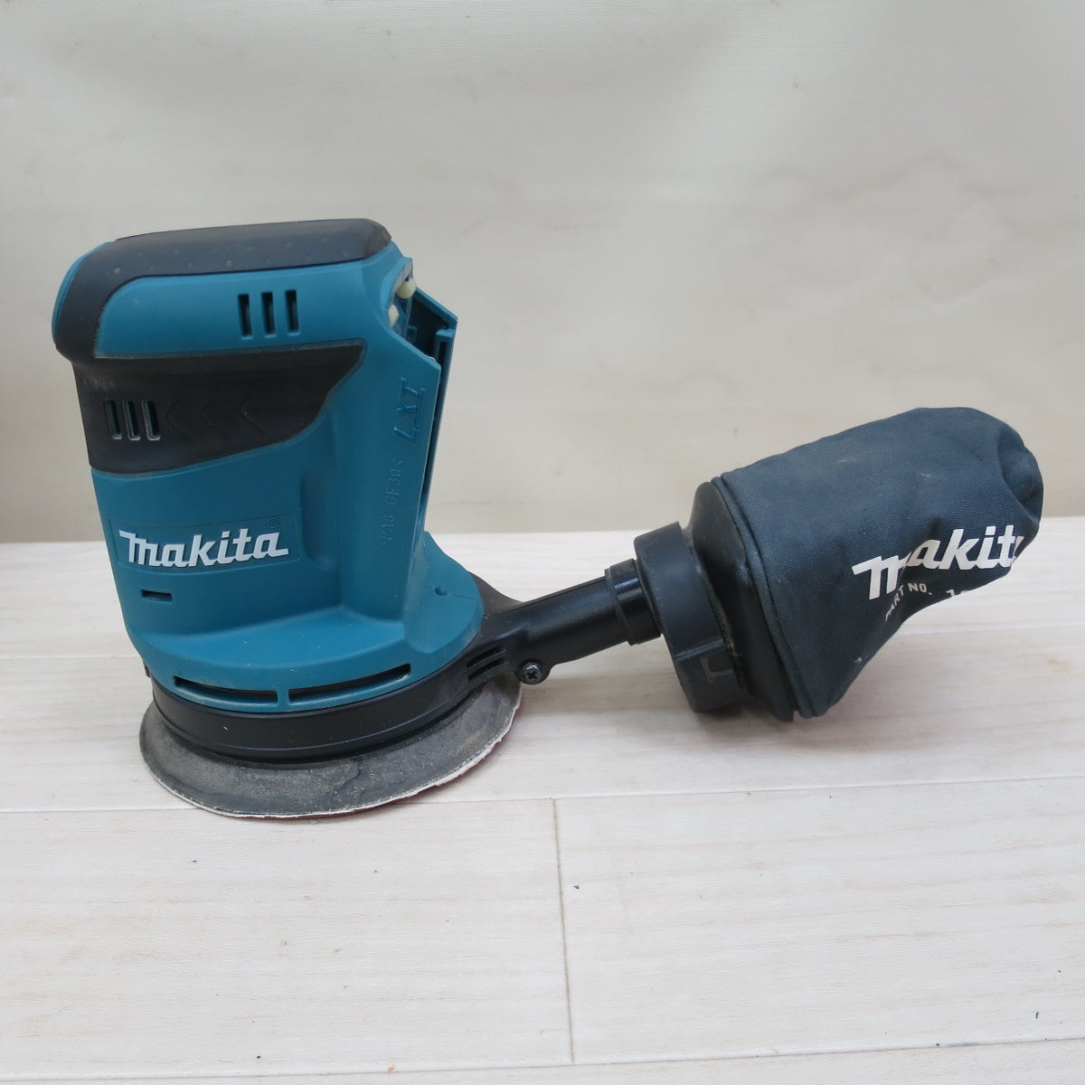 ☆マキタ 125mm 充電式 ランダム オービット サンダー BO180D 電動 工具 研摩 研磨 機 makita 18V☆