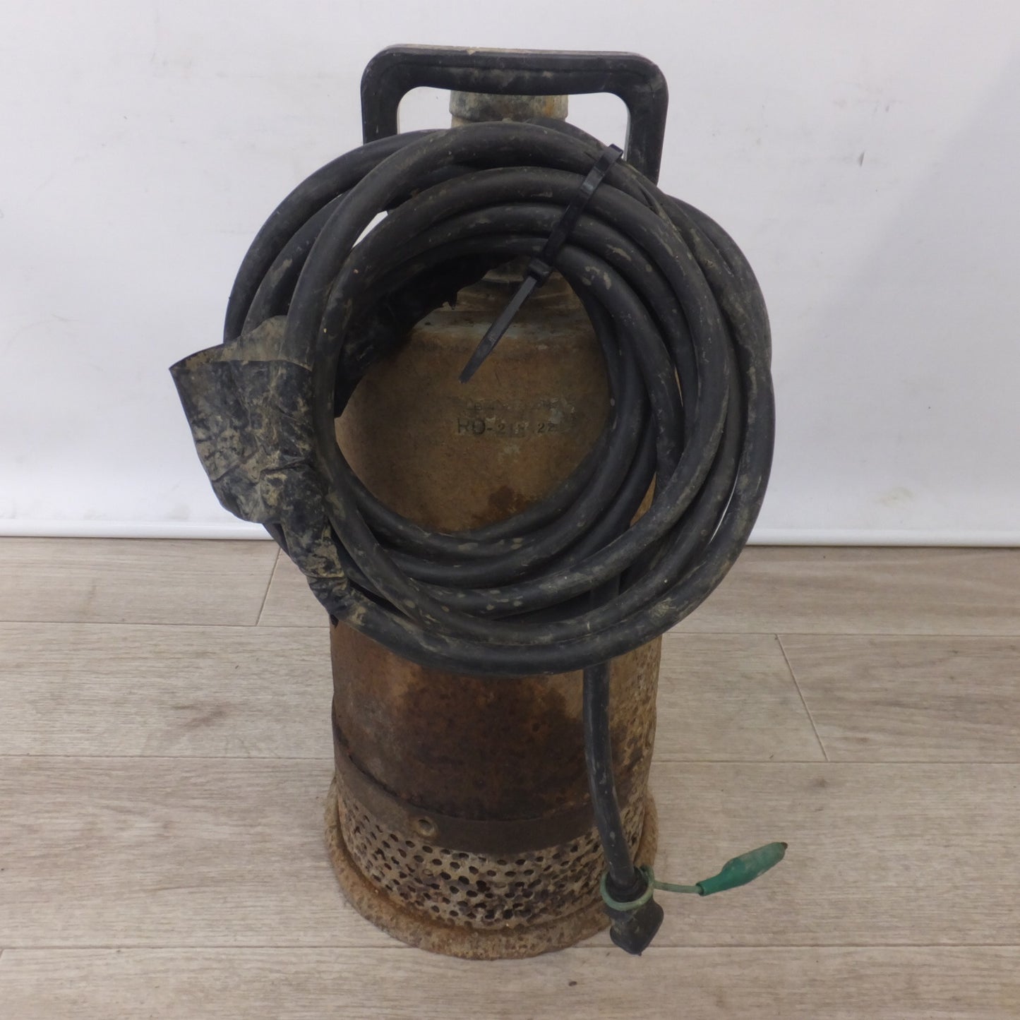 [送料無料] 現状品★鶴見製作所 ツルミ スターベビーポンプ LB-400　口径 50mm 全揚程 8m　100V 580W 60Hz★