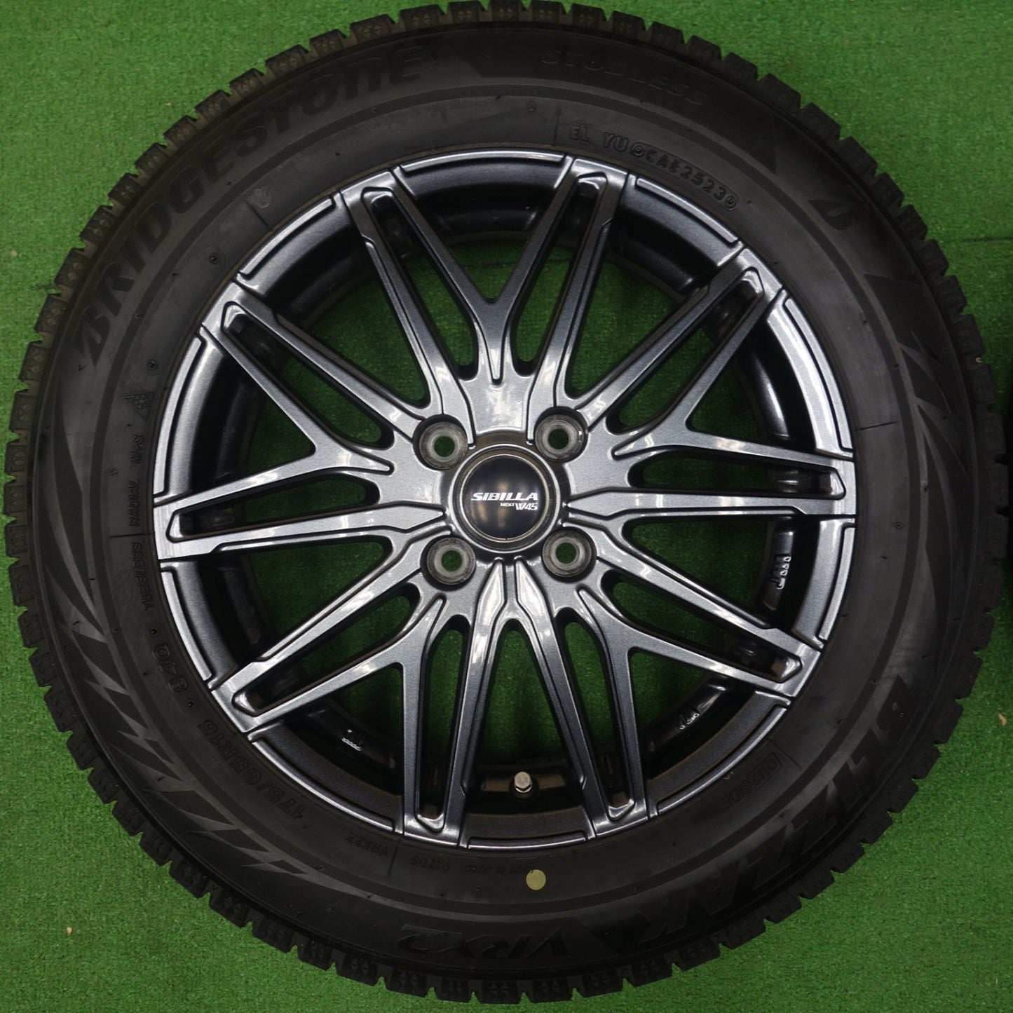 バリ溝！23年！キレイ！9分◎スタッドレス 175/65R15 ブリヂストン ブリザック VRX2 SIBILLA NEXT W45 シビラ ネクスト 15インチ PCD100/4H◎6060502KTス