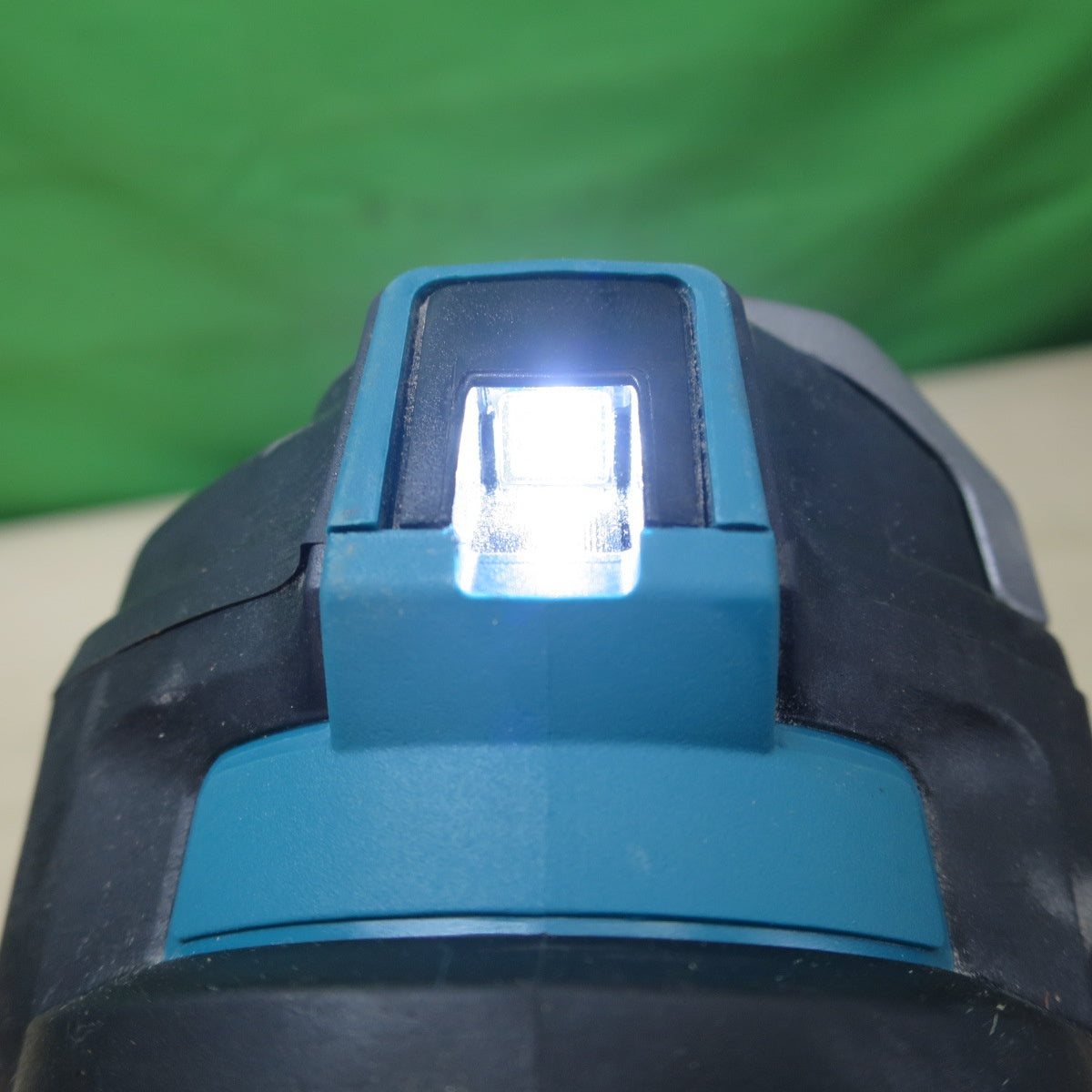 [送料無料] キレイ☆マキタ 充電式 マルチツール TM001G 電動 工具 makita コードレス 切断 研削 剥離☆