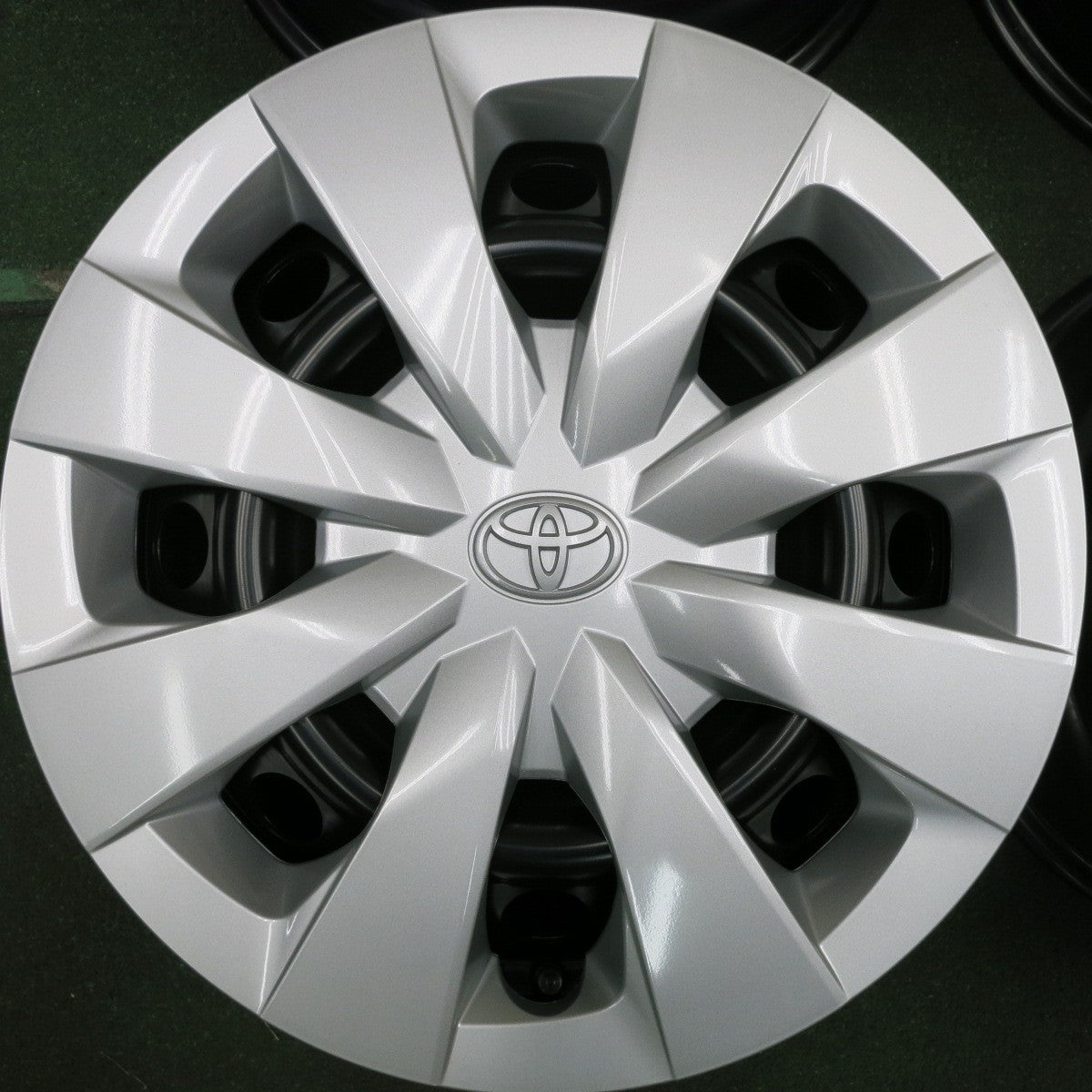*送料無料* 新車外し★トヨタ カローラ ツーリング 純正 スチール ホイール 15インチ 15×6J PCD100/5H★4060805HAホ
