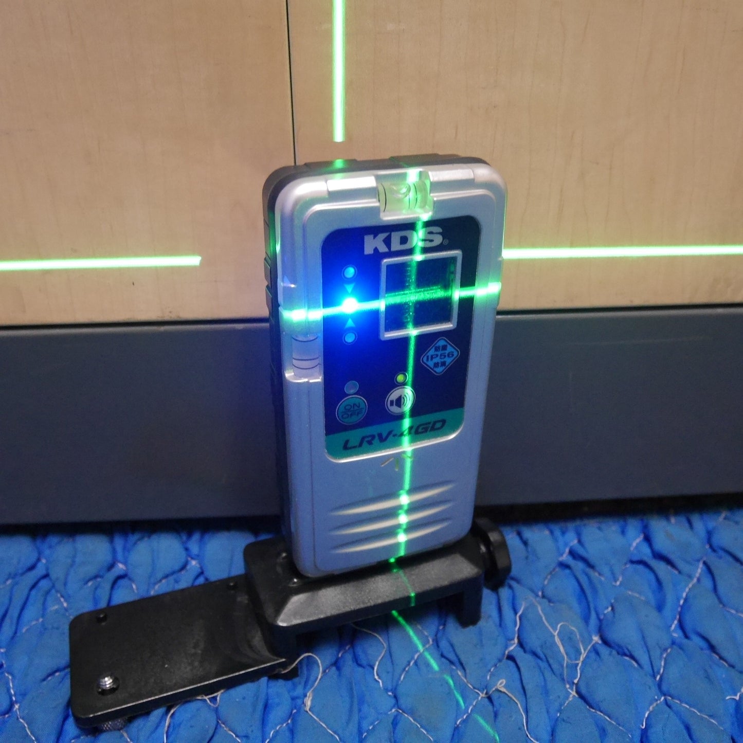 [送料無料] 付属品付き☆ムラテック KDS 360° 高輝度 グリーン レーザー 墨出し器 ATL-96RG レーザー レシーバー LRV-4GD☆