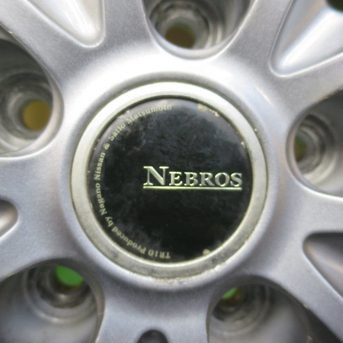 バリ溝！21年！キレイ！9.5分★スタッドレス 225/65R17 ブリヂストン ブリザック DM-V3 NEBROS 17インチ PCD114.3/5H★5031012イス