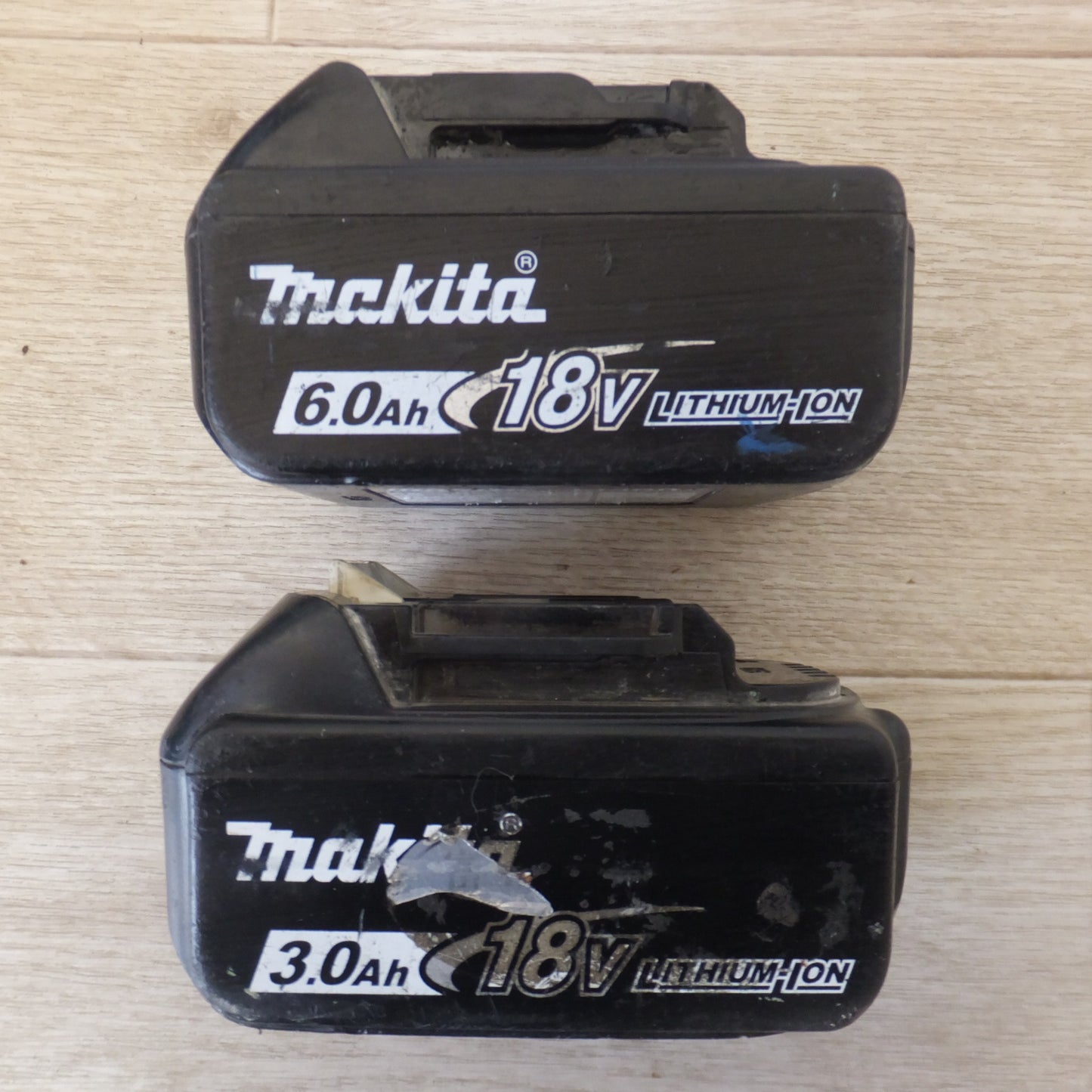 [送料無料] ★マキタ makita 18mm 充電式ハンマドリル HR182DZKV 18V　バッテリ2個 付★