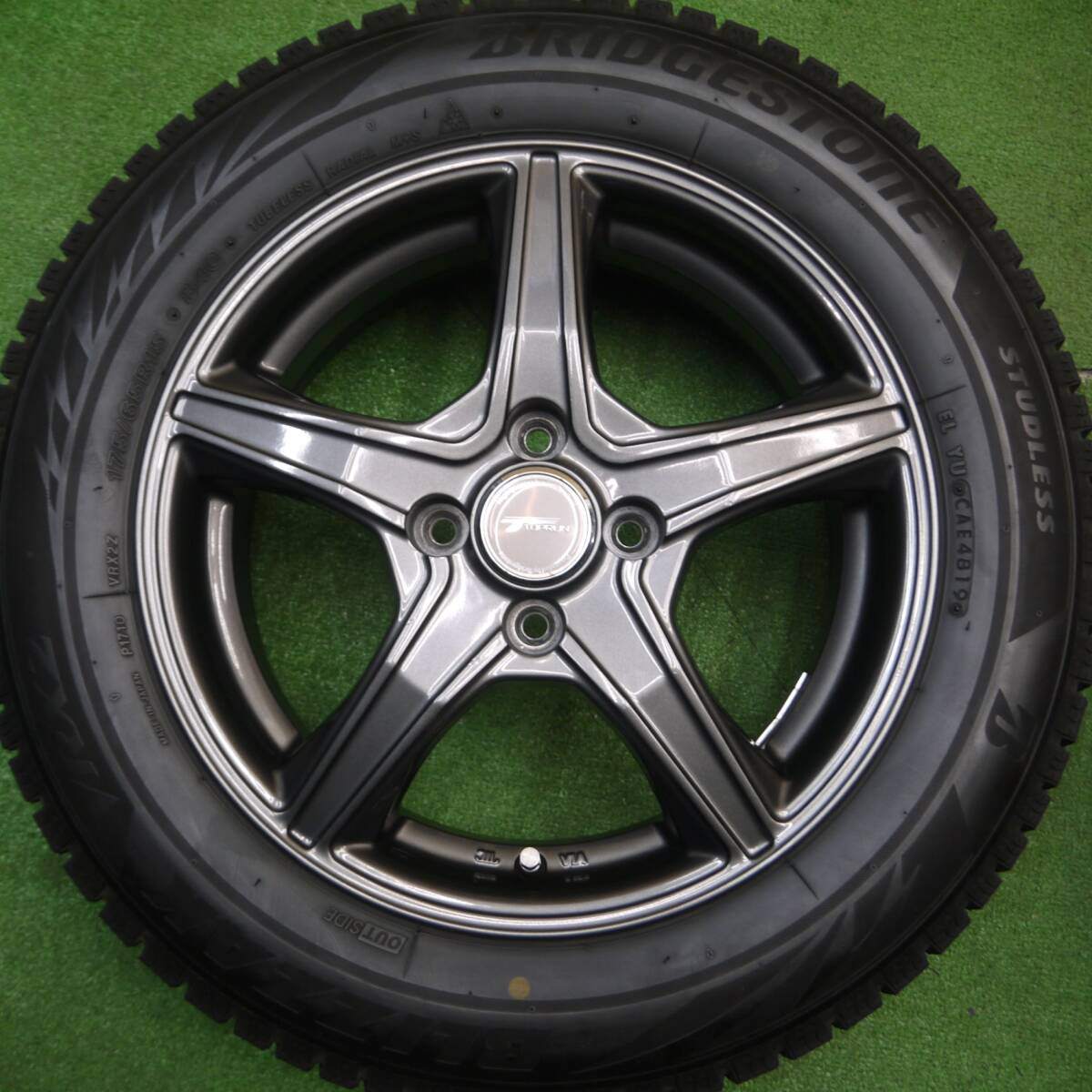 バリ溝！8.5分★スタッドレス 175/65R15 ブリヂストン ブリザック VRX2 TOPRUN トップラン 15インチ PCD100/4H★5010610Hス