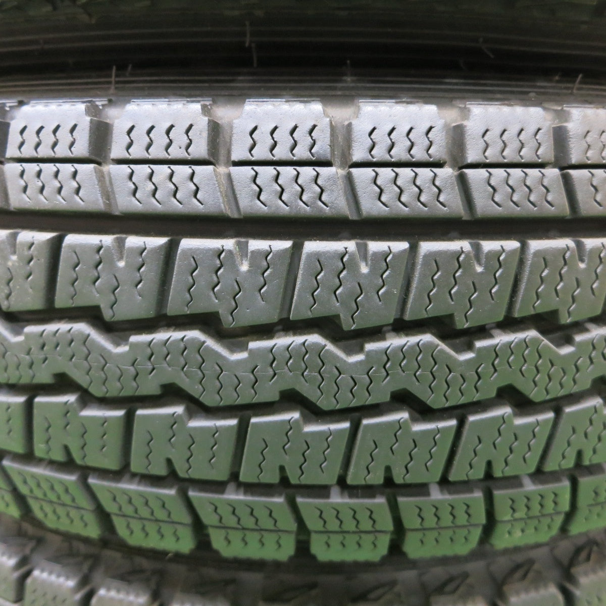 バリ溝！9.5分★スタッドレス 145R12 6PR ダンロップ ウインターマックス SV01 Humanline ヒューマンライン 12インチ PCD100/4H★5042204ナス