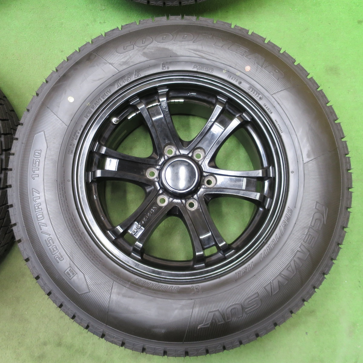 超バリ溝！25年！ほぼ10分★KEELER FORCE 265/70R17 スタッドレス グッドイヤー アイスナビ SUV キーラー フォース 17インチ PCD139.7/6H★6041502ナス