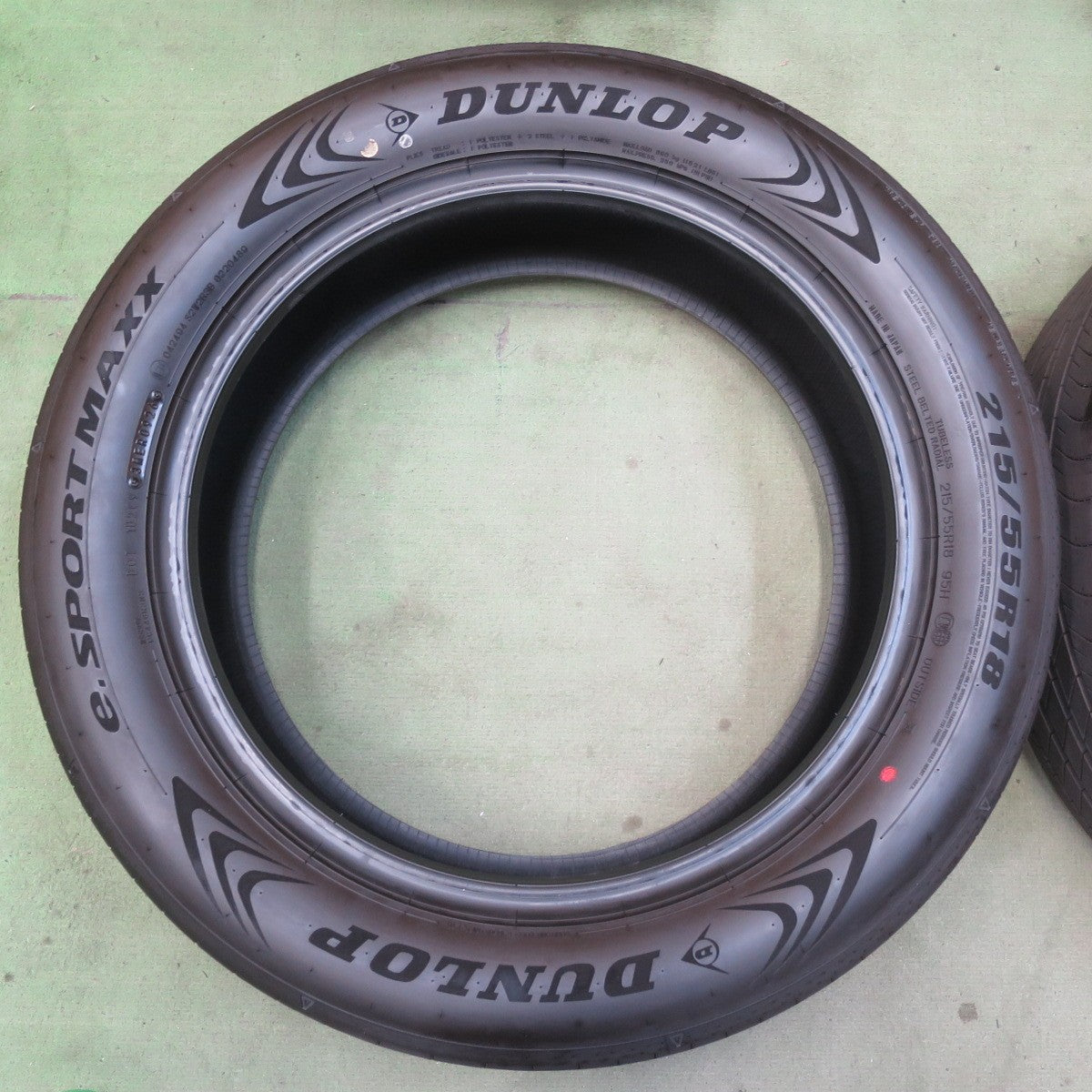 新車外し！26年◎215/55R18 ダンロップ e.SPORT MAXX eスポーツマックス タイヤ 18インチ CX-30 MPV 等◎6083120イノタ