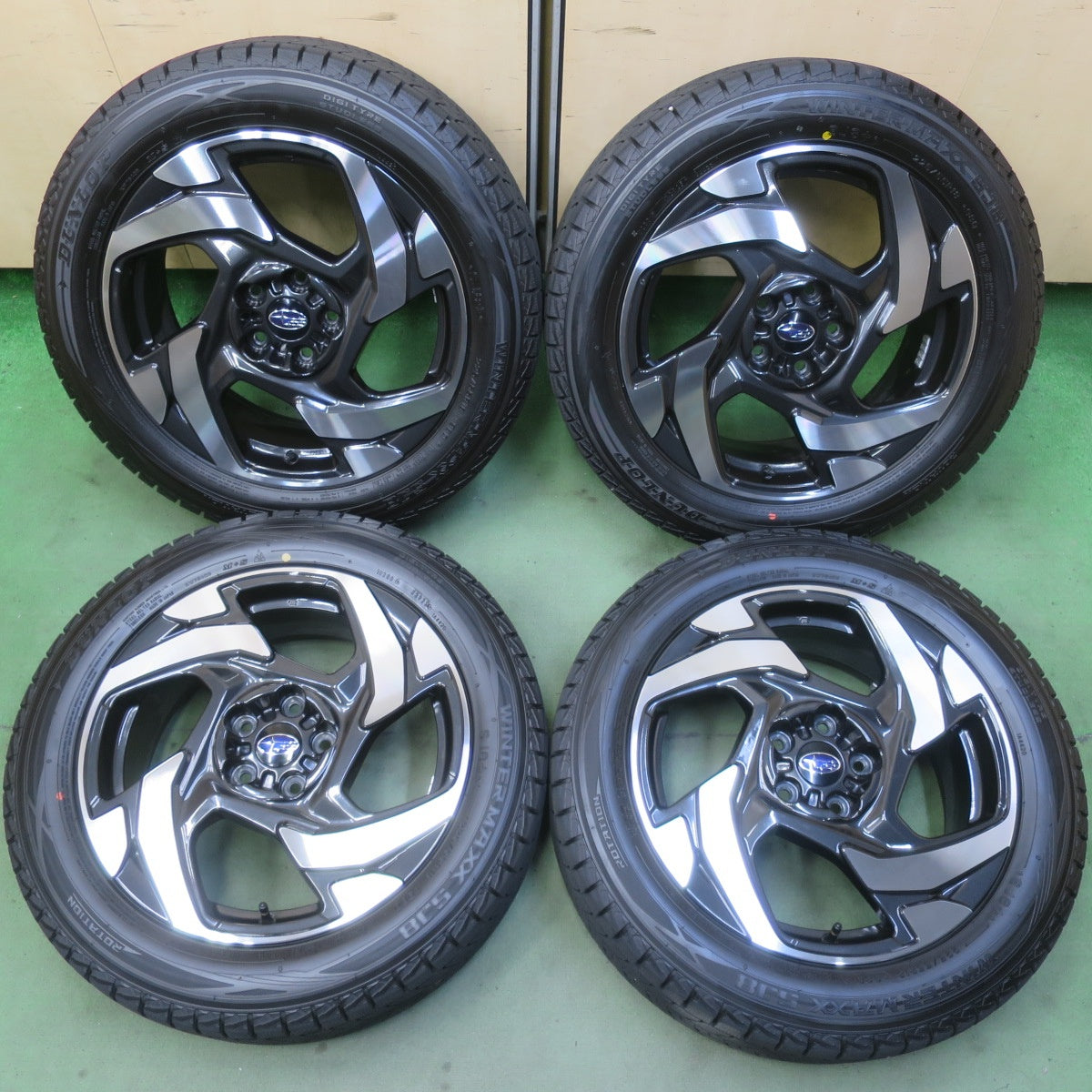 バリ溝！25年！キレイ！ほぼ10分◎スバル GUE クロストレック 純正 225/55R18 スタッドレス ダンロップ ウインターマックス SJ8 SJ8+ 18インチ PCD114.3/5H◎6090407イス