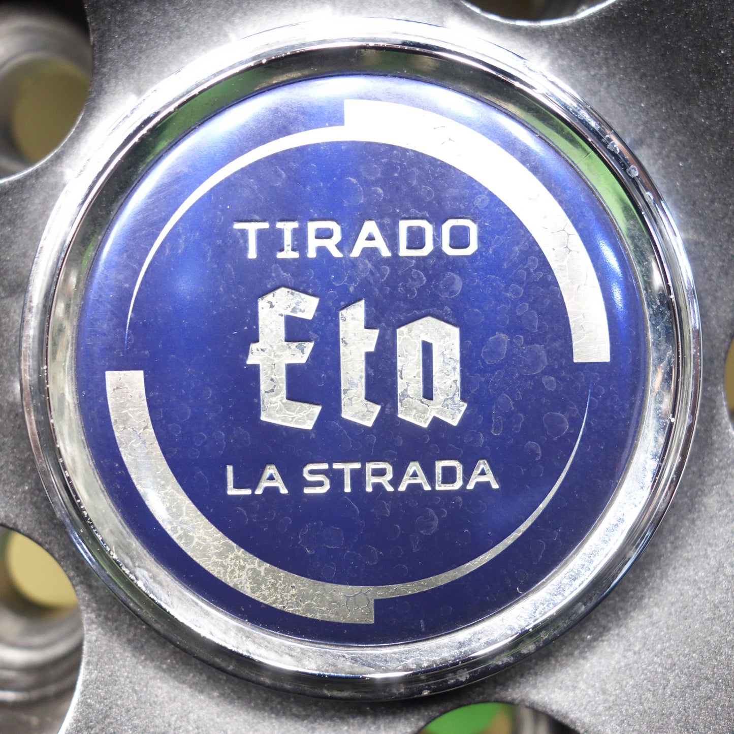 ほぼ未使用！23年！キレイ★スタッドレス 225/60R17 トーヨー ウインター トランパス TX TIRADO Eta LA STRADA ティラード ラストラーダ 17インチ PCD114.3/5H★5121802KTス