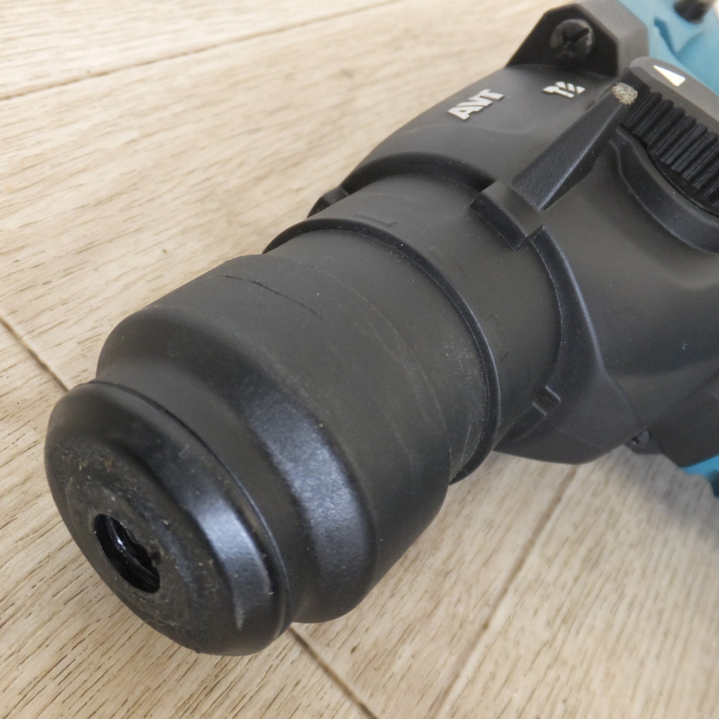 [送料無料] キレイ★マキタ makita 18mm 充電式ハンマドリル HR183DZK 18V 本体のみ★
