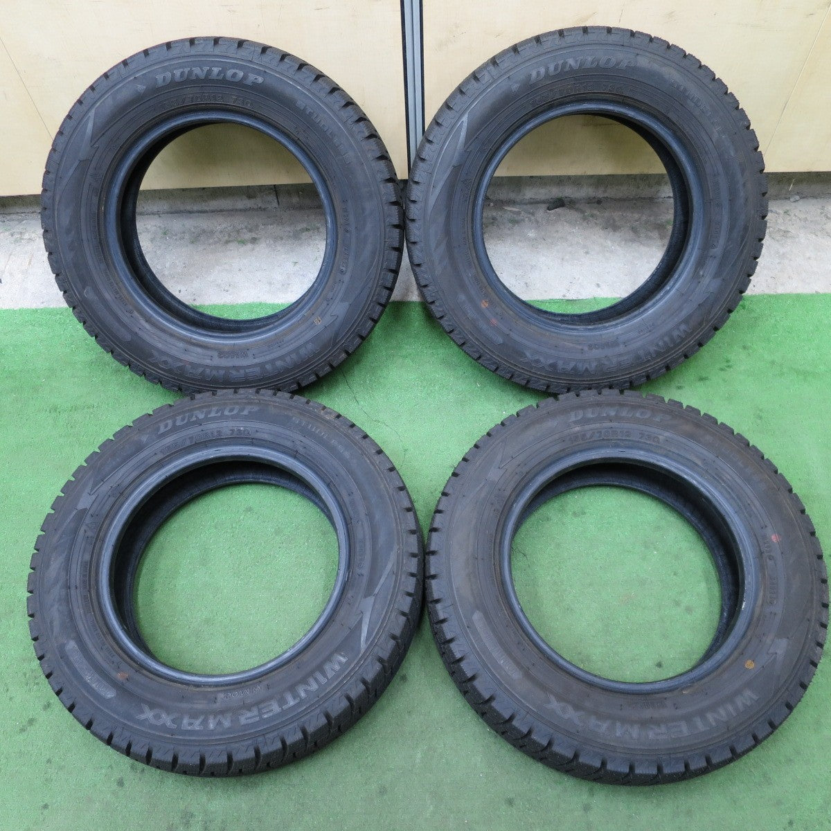 ほぼ未使用！24年★スタッドレス 155/70R12 ダンロップ ウインターマックス WM02 タイヤ 12インチ モコ ライフ プレオ アトレー ミラ 等★6042702NGスタ