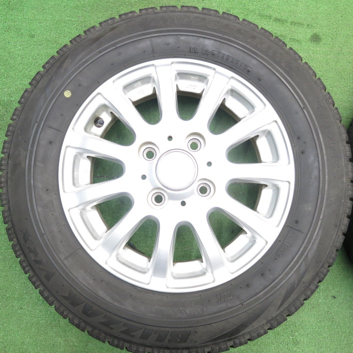 バリ溝！9分★スタッドレス 145/80R13 ブリヂストン ブリザック VRX La-Strada Tirado＠ 阿部商会 13インチ PCD100/4H★5051611AKス
