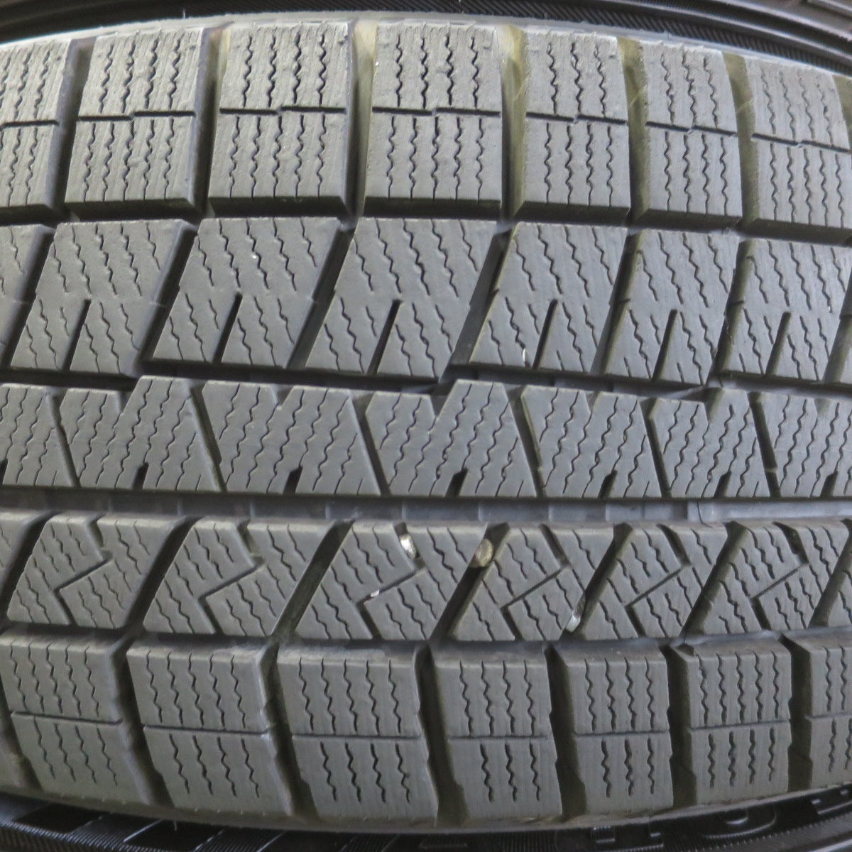 バリ溝！22年！キレイ！9.5分★スタッドレス 215/60R17 ダンロップ ウインターマックス 03 Eurospeed MANARAY SPORT ユーロスピード マナレイ 17インチ PCD114.3/5H★6052706イス