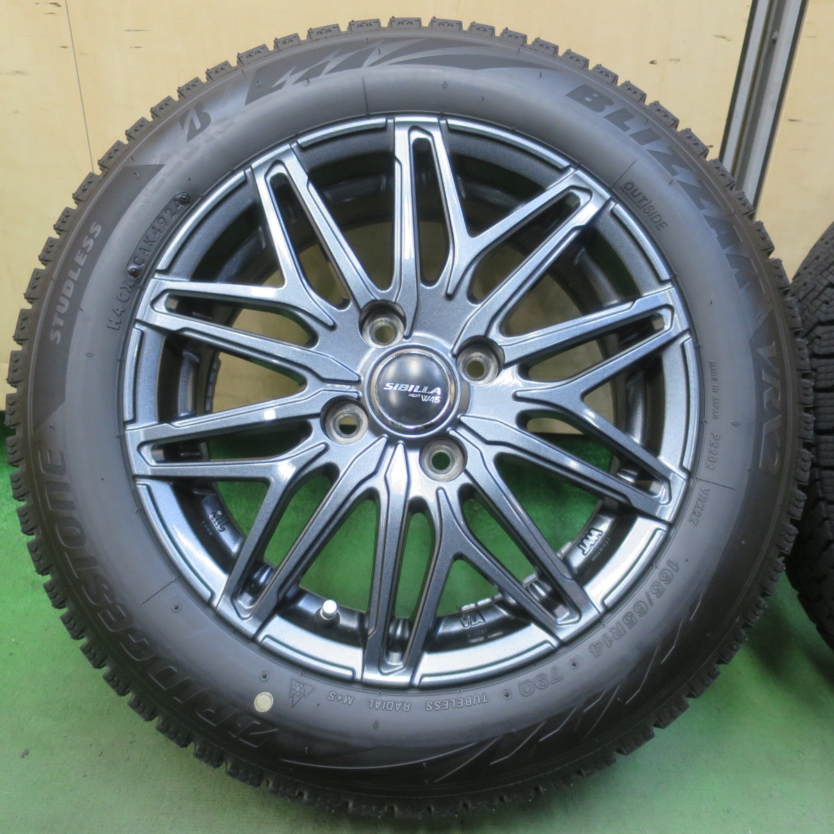 バリ溝！24年！キレイ！9分◎スタッドレス 165/65R14 ブリヂストン ブリザック VRX2 SIBILLA NEXT W45 シビラ 14インチ PCD100/4H◎6070105イス