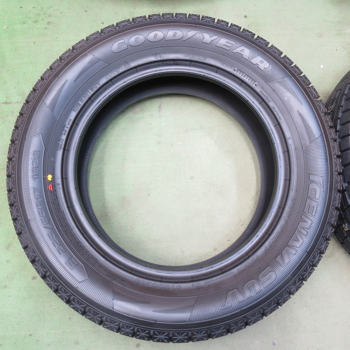未使用！25年★スタッドレス 225/65R17 グッドイヤー アイスナビ SUV タイヤ 17インチ CX-5 CX-8 エクストレイル 等★6042301イスタ