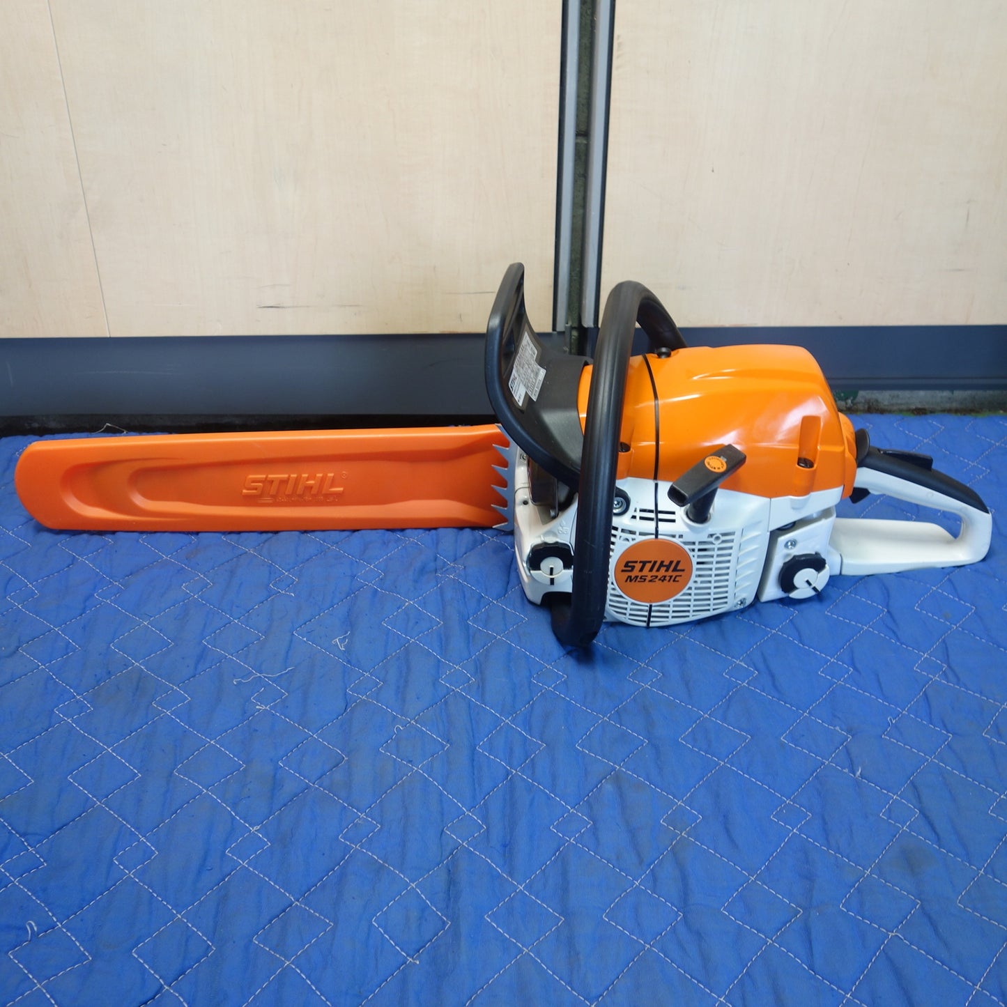 [送料無料] キレイ☆スチール エンジン チェーンソー MS241C-M ガイドバー 40cm チェンソー 農機具 STIHL☆