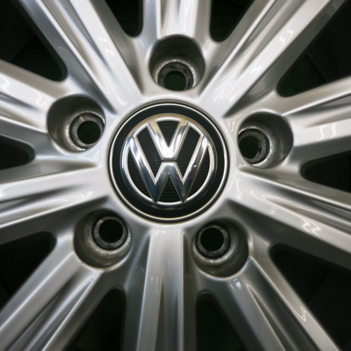 キレイ★VW ワーゲン トゥーラン ハイライン 純正 ホイール 17インチ 6.5J×17H2 PCD112/5H★5081507HAホ