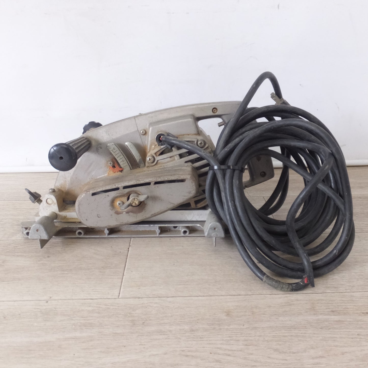 [送料無料] ★日立 HITACHI 仕上溝切 GA21　最大幅 36mm　100V 50/60Hz 12A 8500rpm★