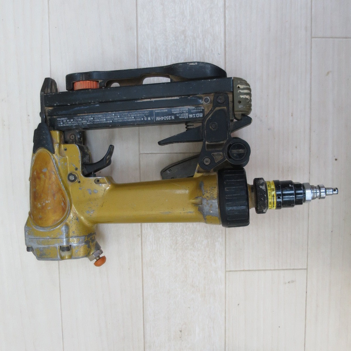 ☆日立 25mm 高圧 タッカー N2504HM エアー ツール 工具 HITACHI☆ [送料無料]