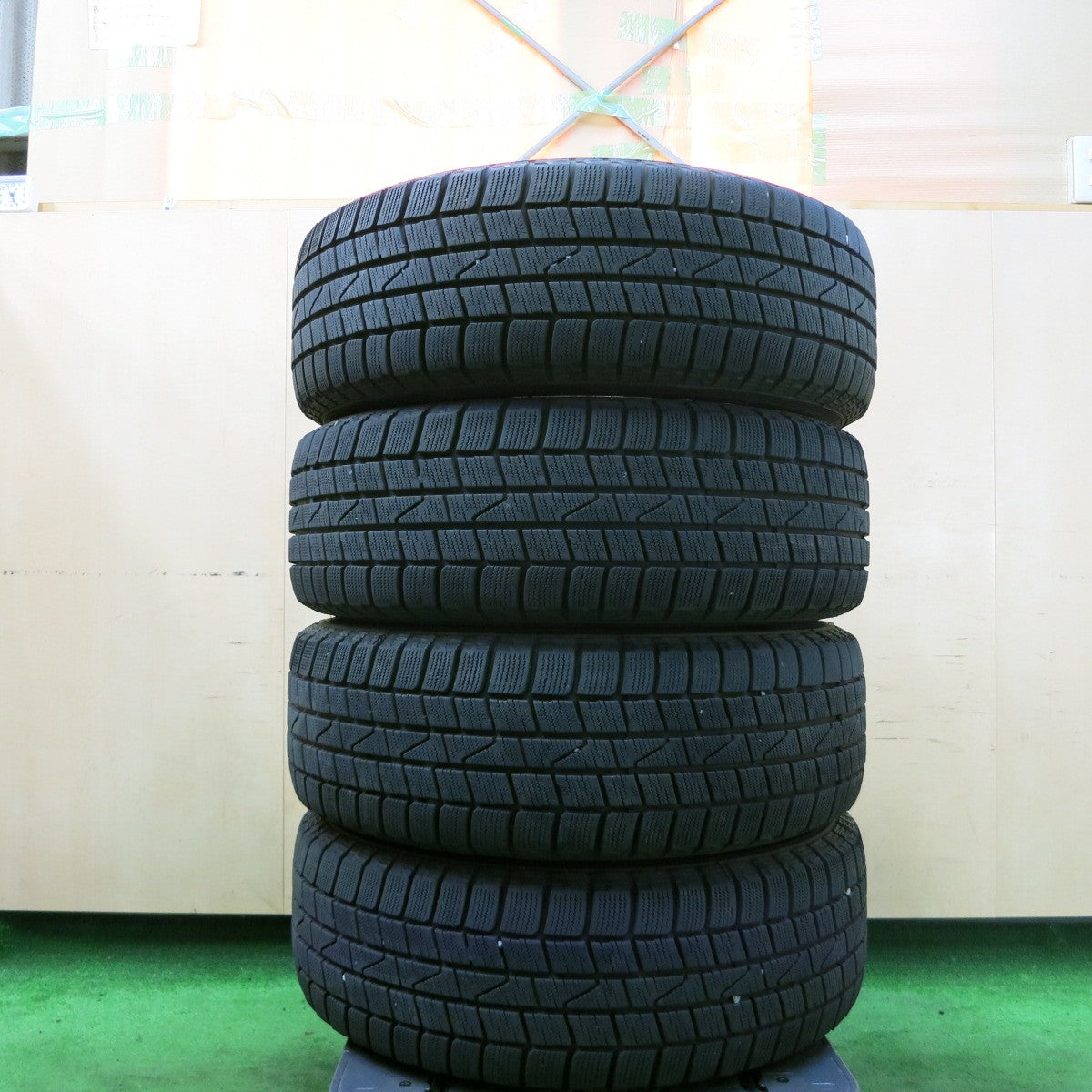 *送料無料* バリ溝！21年！キレイ！8.5分★スタッドレス 195/65R15 ラウフェン I FIT IZ NIRVANA NV ニルバーナ 15インチ PCD114.3/5H★4061005ナス