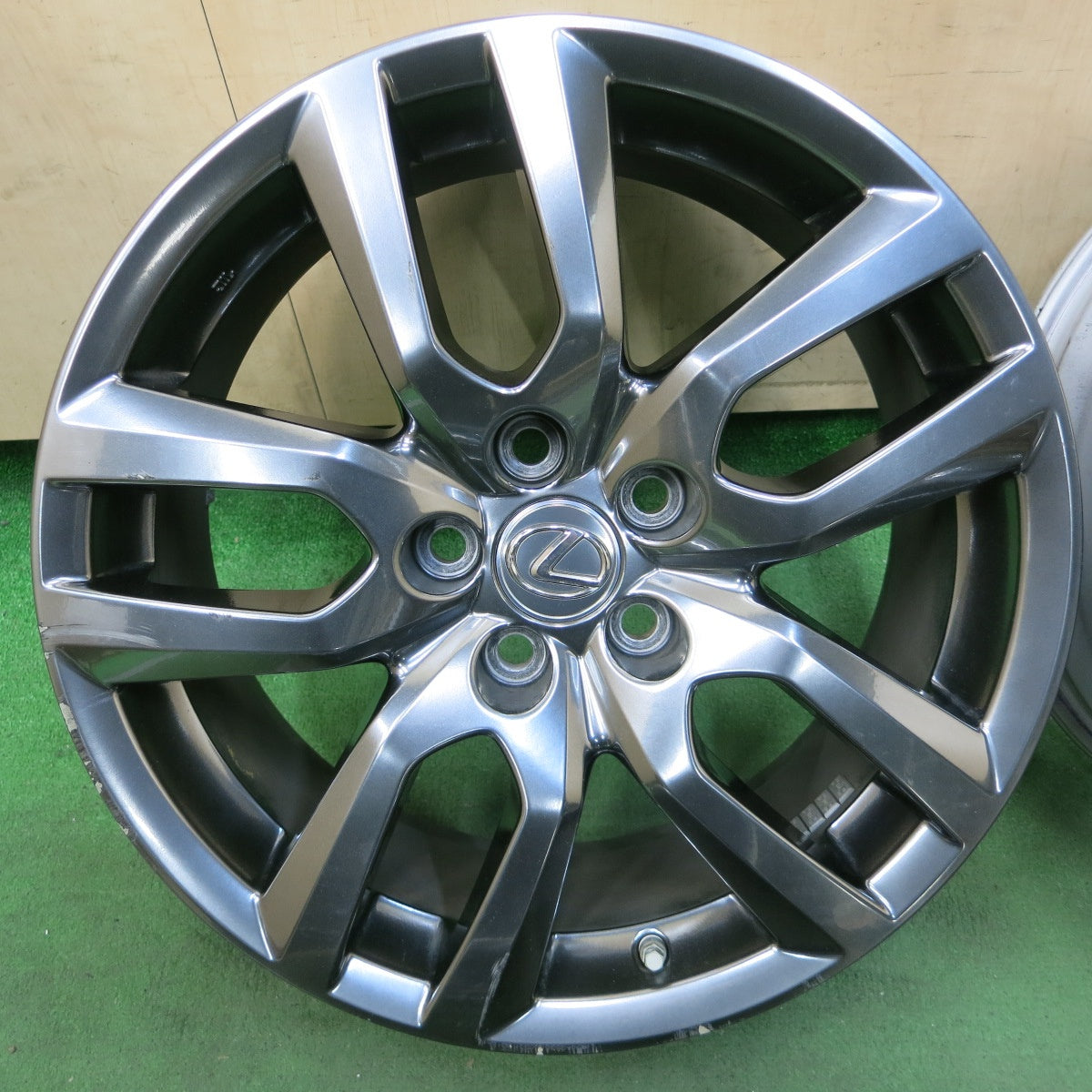 [送料無料] 空気圧センサー付★レクサス NX バージョンL 純正 ホイール 18インチ 18×7.5J PCD114.3/5H★5022602SYホ